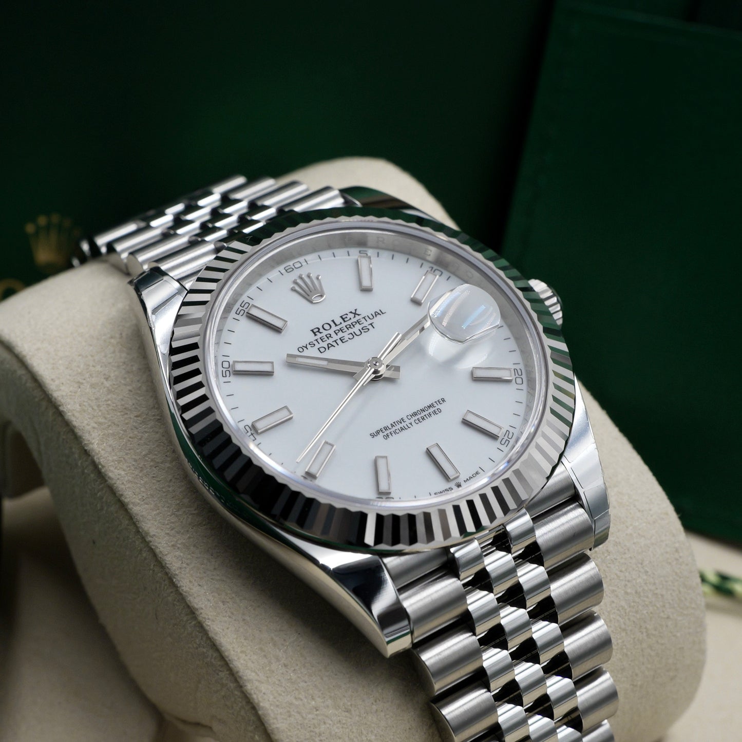 Rolex Datejust 41 White Baton Dial Fluted Jubilee 126334 - Full Set (2025)