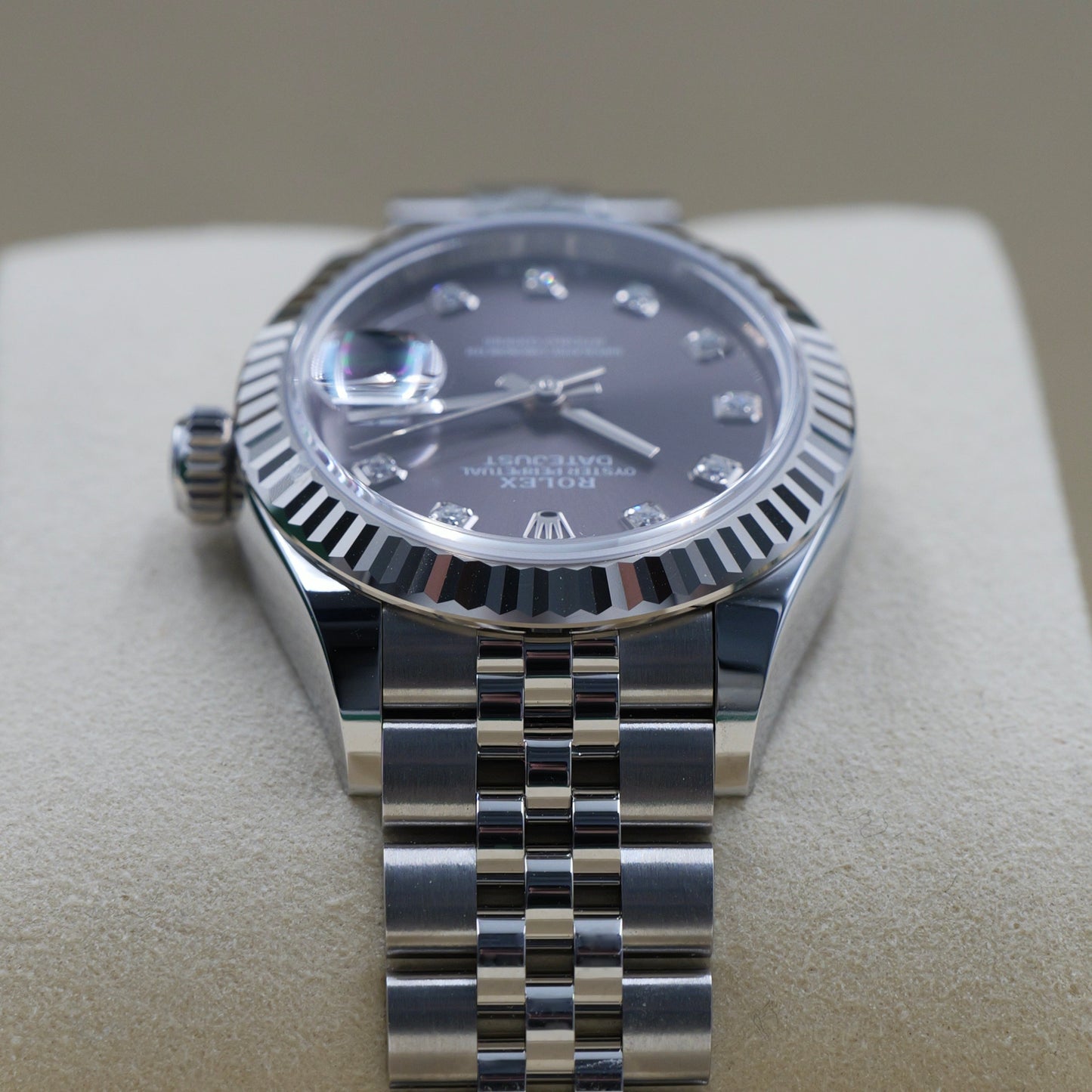 Rolex Lady-Datejust 28 Rhodium Diamond Dial 279174 Full Set (2025)
