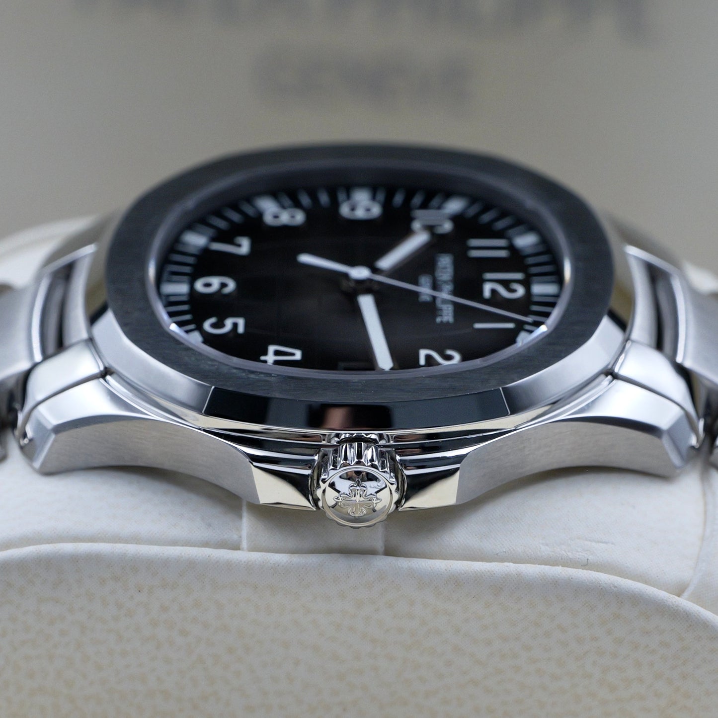 Patek Philippe Aquanaut Grey Dial 5167/1A - Full Set (2020)