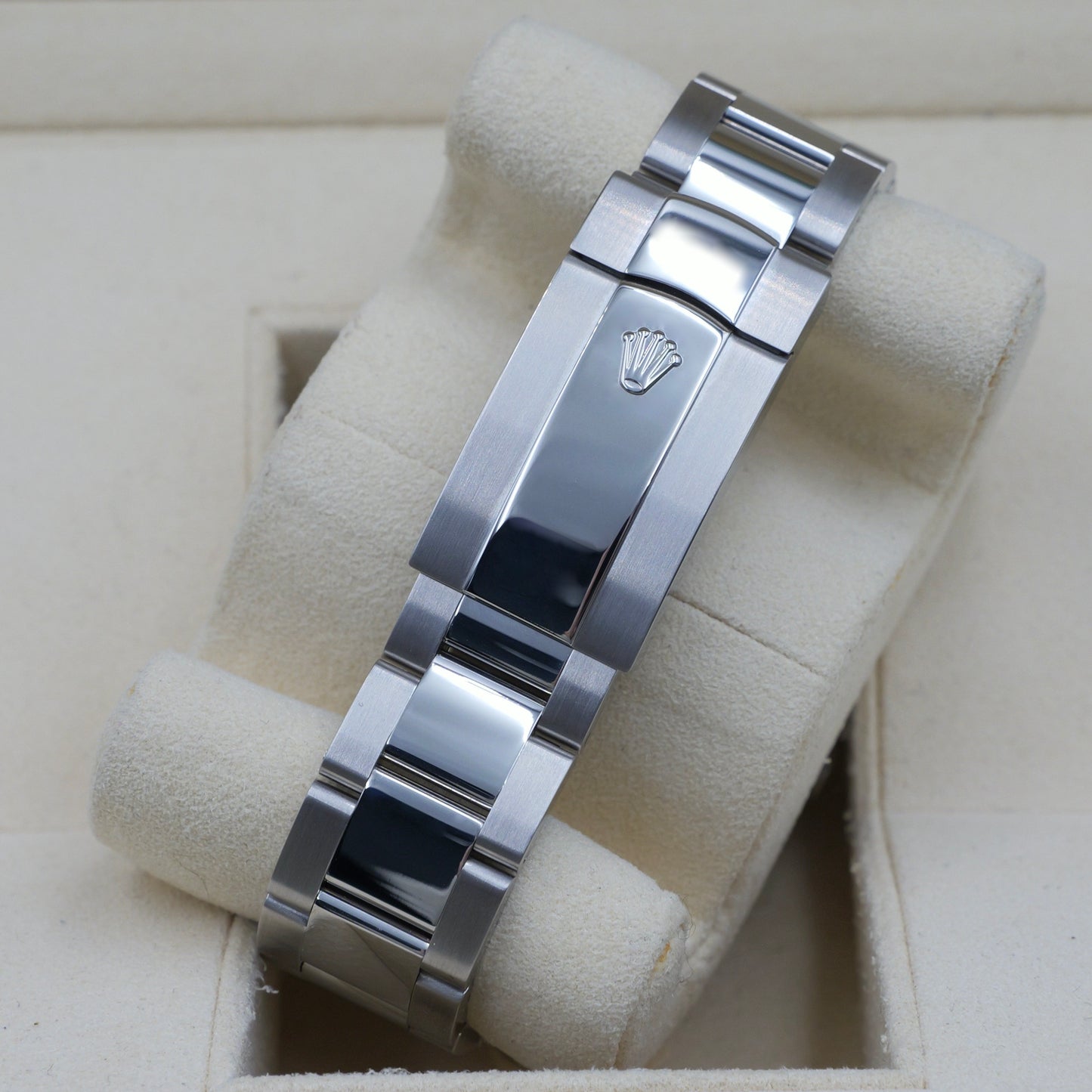 Rolex Sky-Dweller Black Dial 326934 - Full Set (2020)
