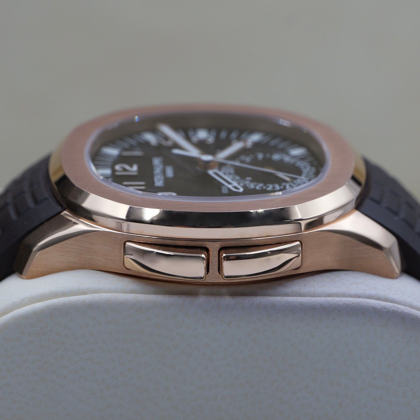 Patek Philippe Aquanaut Travel Time Rose Gold 5164R - Full Set (2022)