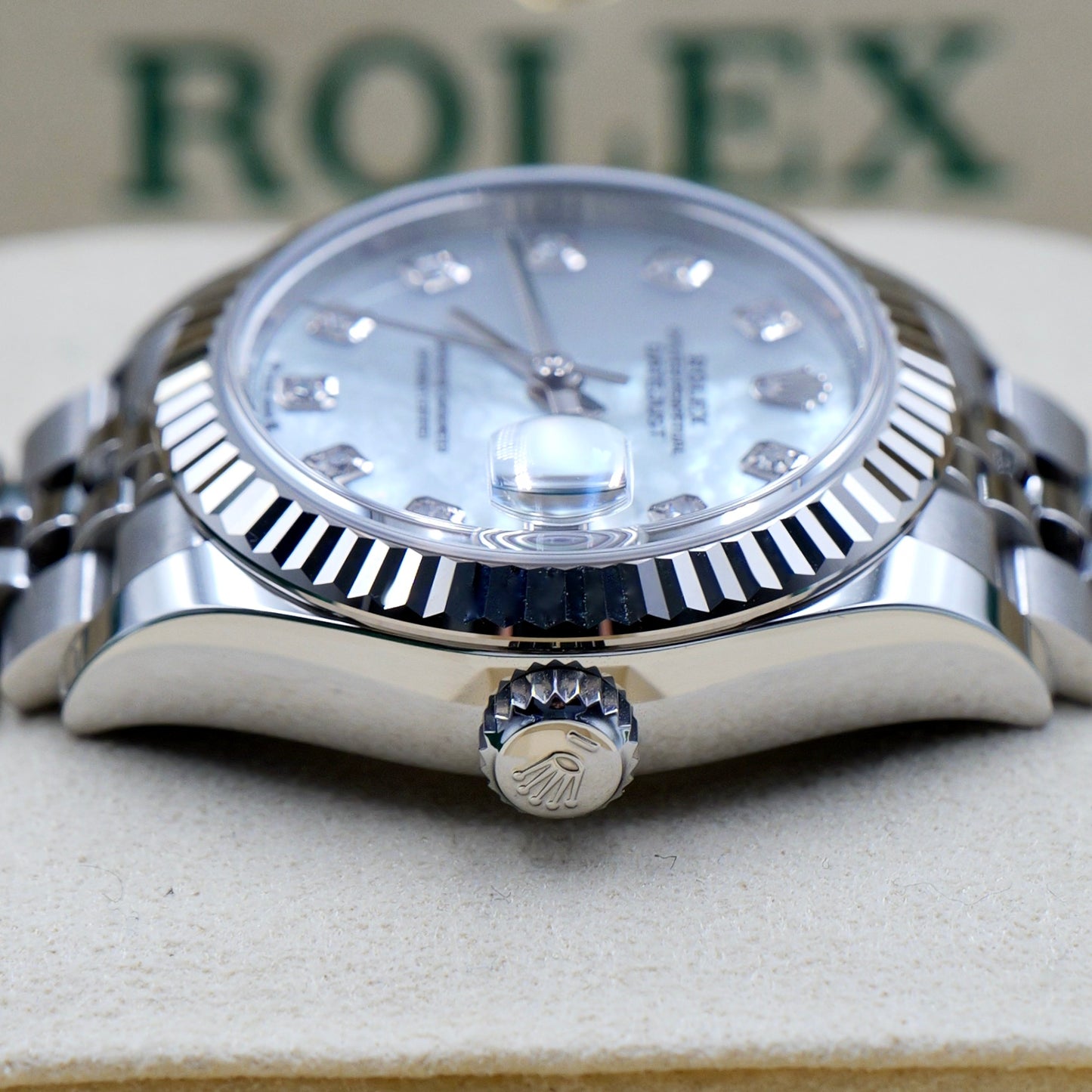 Rolex Lady-Datejust Mother of Pearl Dial 279174 (MOP) - Full Set (2026)