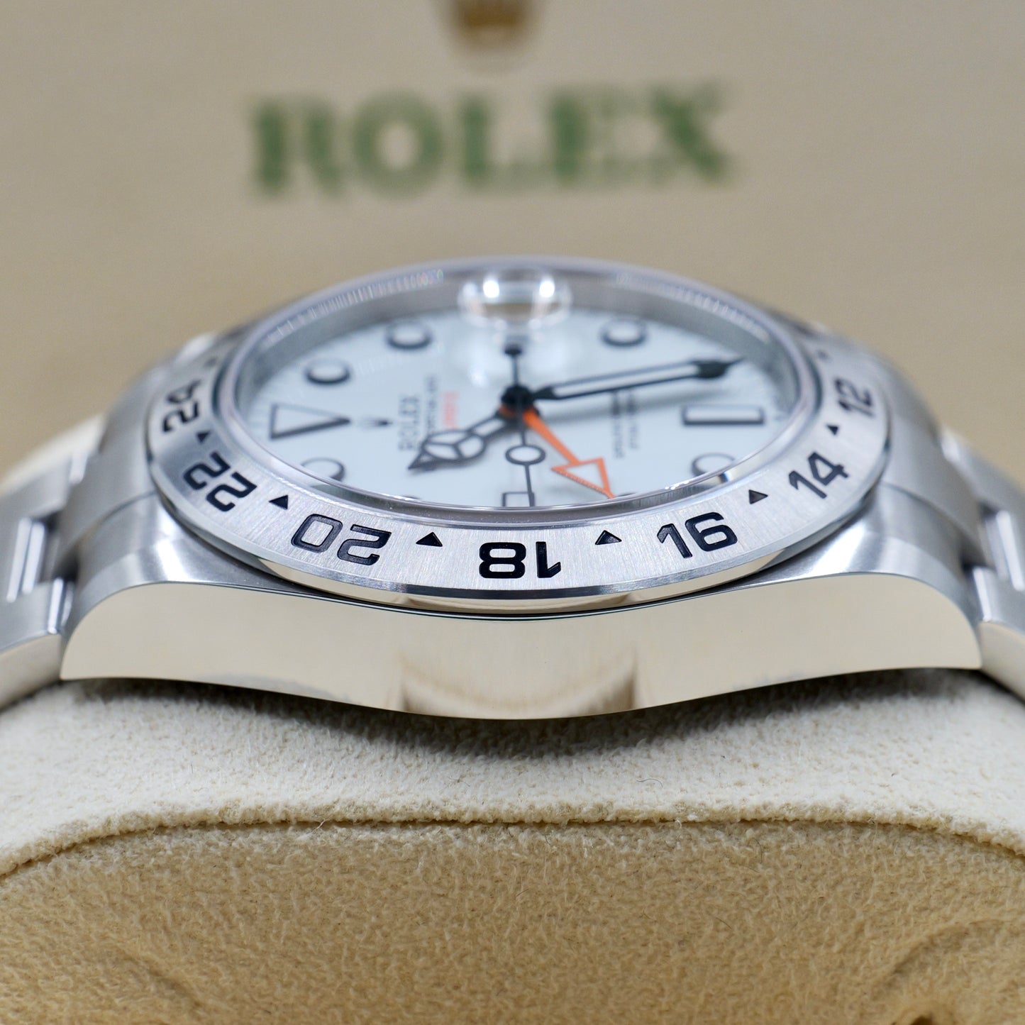 Rolex Explorer II White Dial 226570 - Full Set (2026)