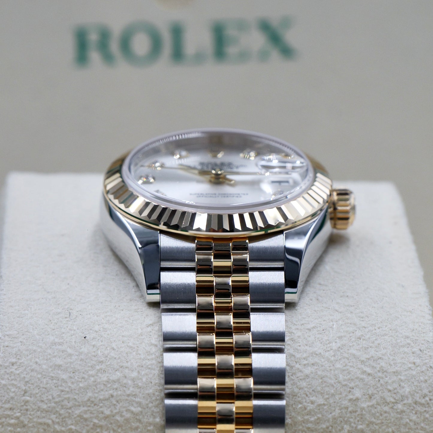 Rolex Lady-Datejust Silver Diamond Dial 279173 - Full Set (2026)