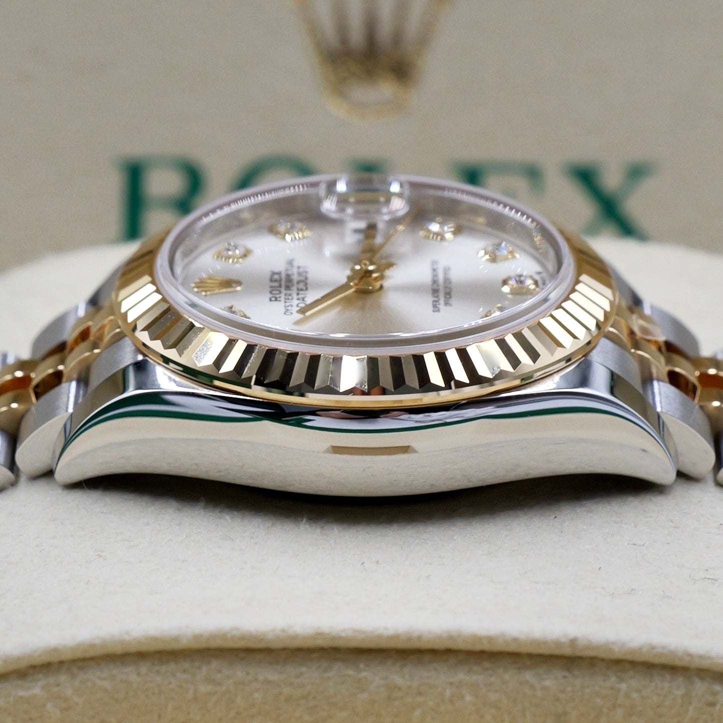 Rolex Lady-Datejust Silver Diamond Dial 279173 - Full Set (2026)