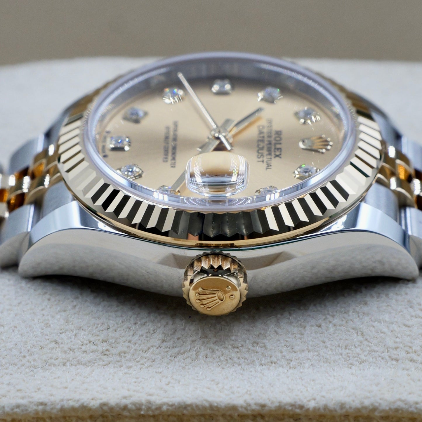 Rolex Lady-Datejust Champagne Diamond Dial 279173 - Full Set (2026)