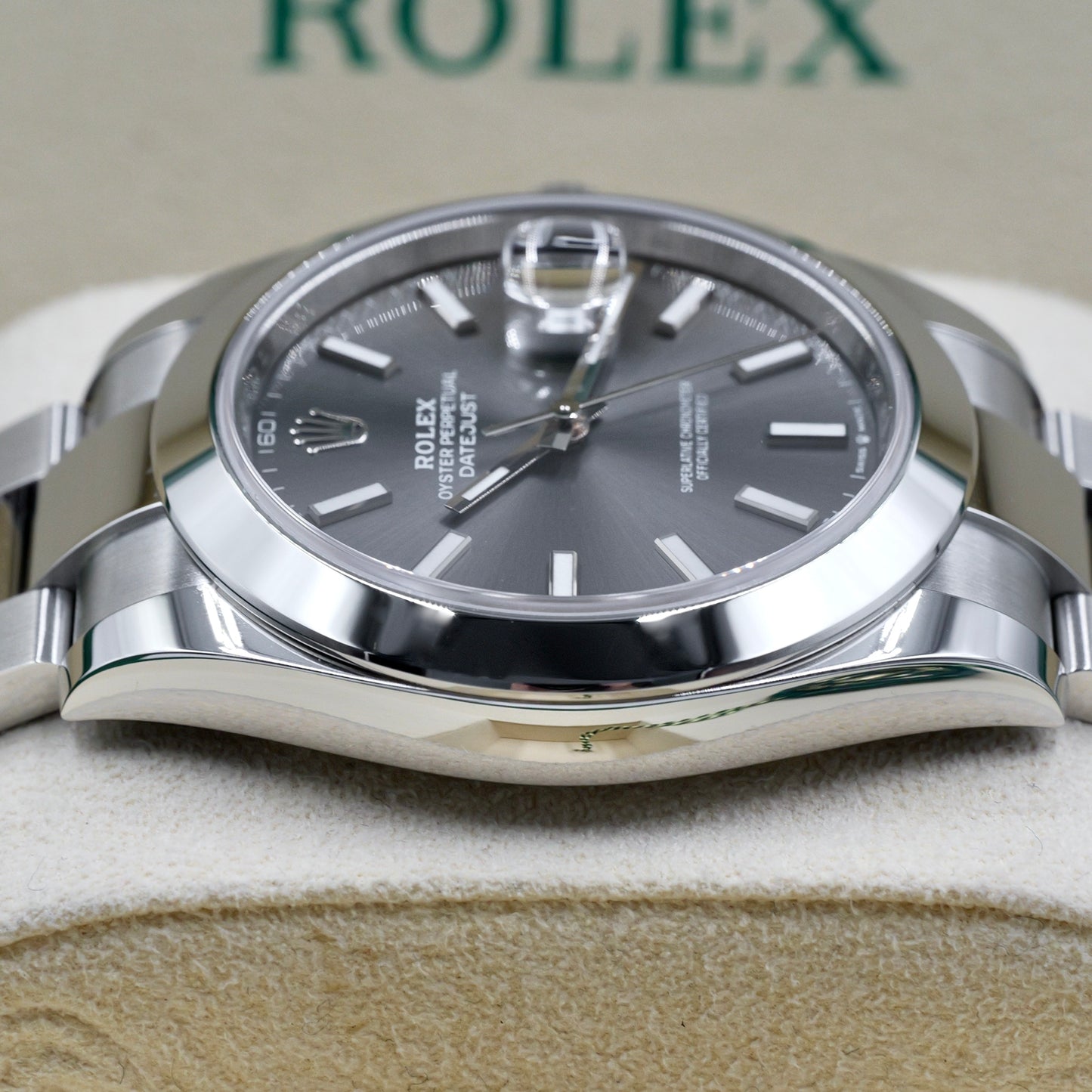 Rolex Datejust 41 Rhodium Smooth Oyster 126300 - Full Set (2026)