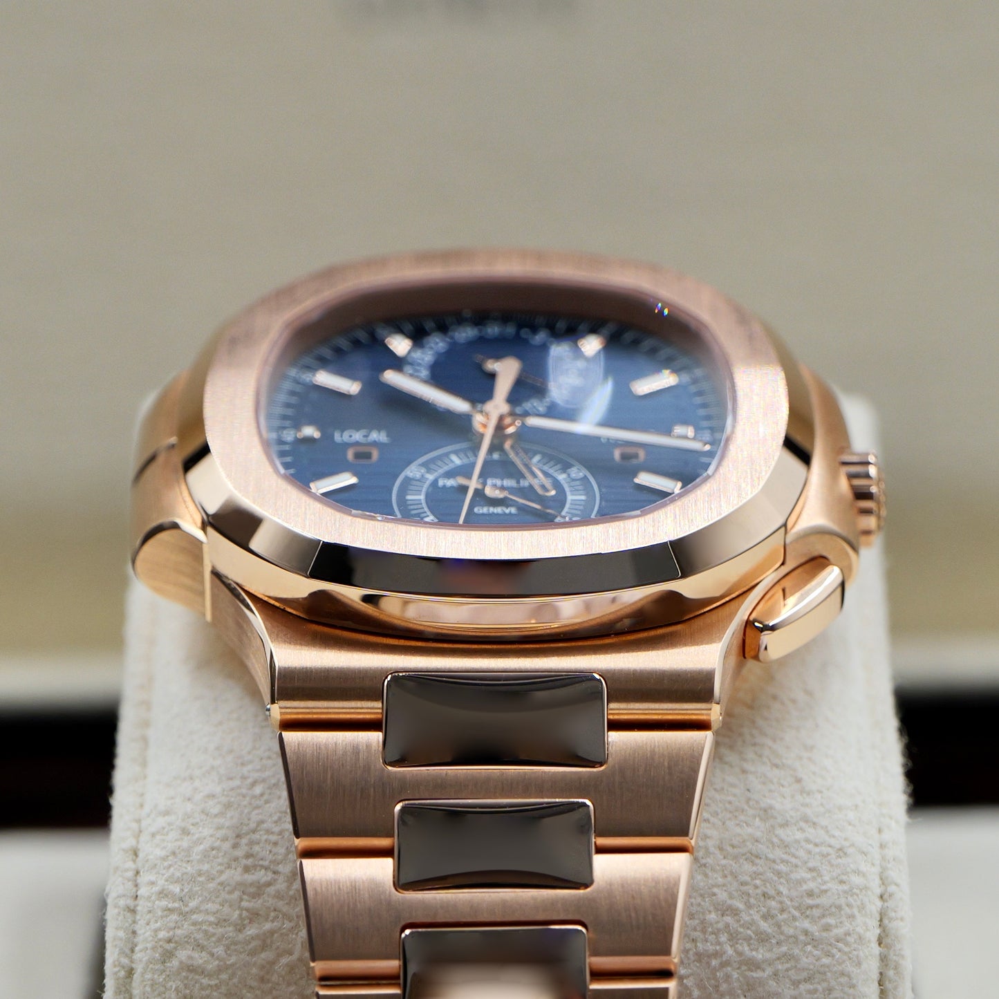 Patek Philippe Nautilus Blue Dial 5990/1R - Full Set (2024)