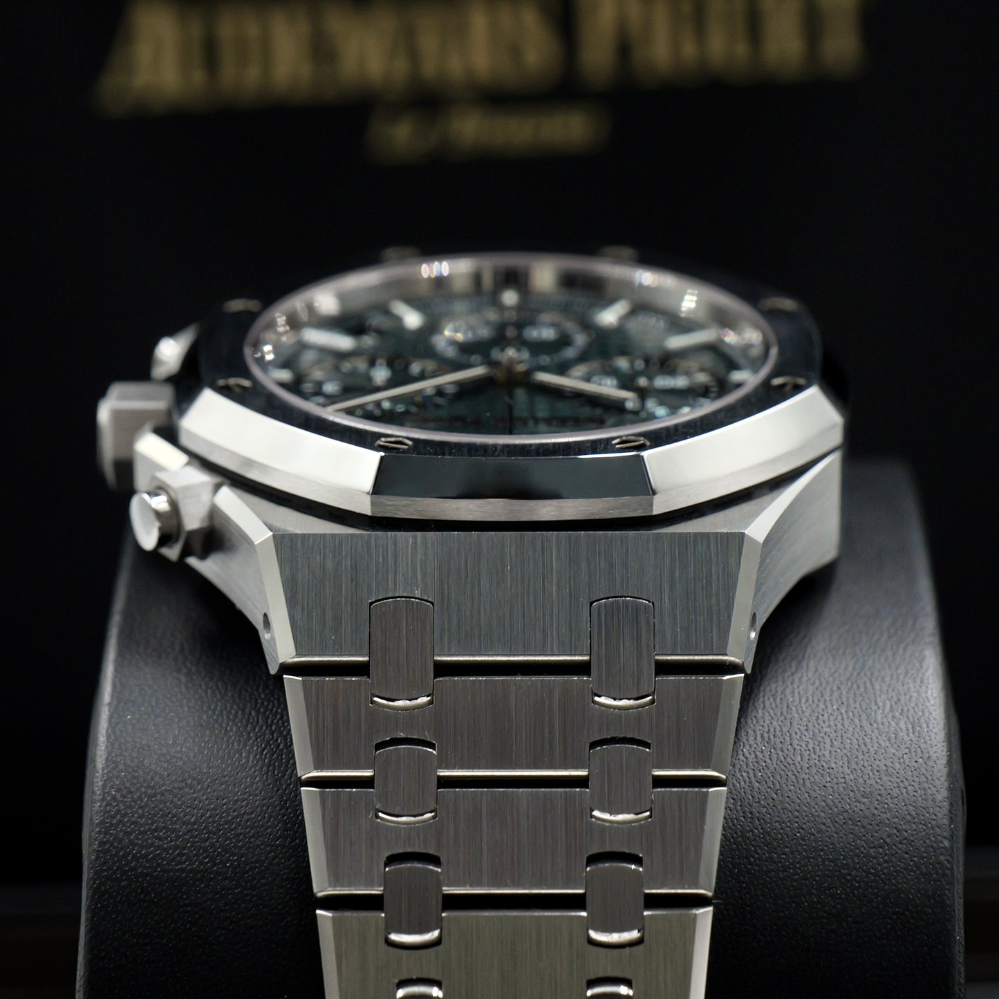 Audemars Piguet Royal Oak Chronograph Green Dial - Full Set (2026)