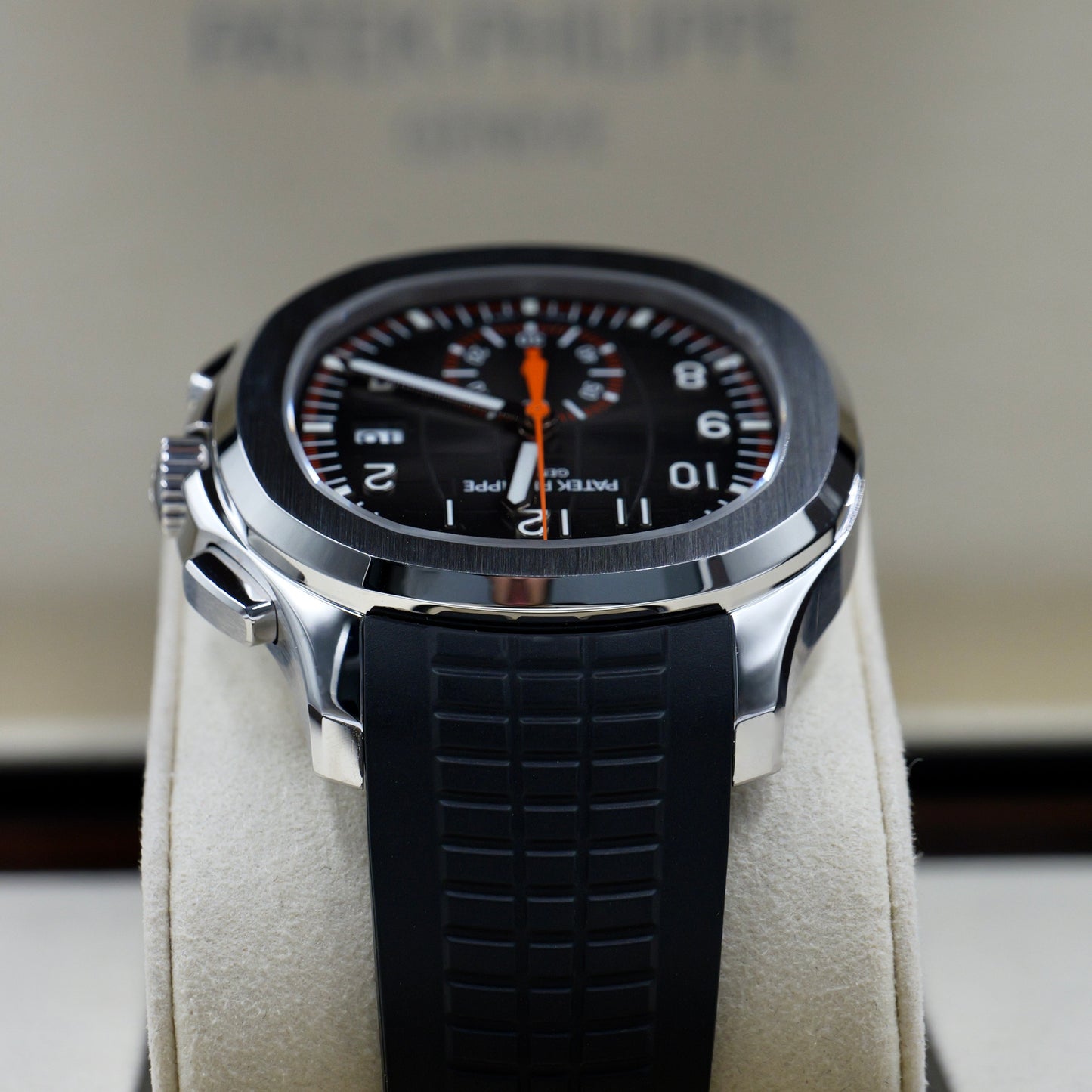 Patek Philippe Aquanaut 5968A - Full Set (2023)