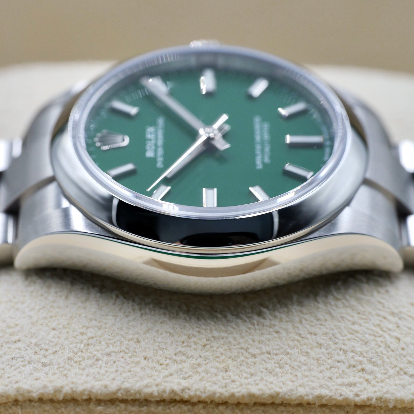 Rolex Oyster Perpetual 31 Green Dial 277200 - Full Set (2023)