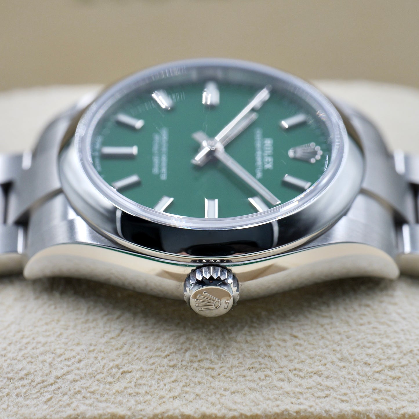 Rolex Oyster Perpetual 31 Green Dial 277200 - Full Set (2023)