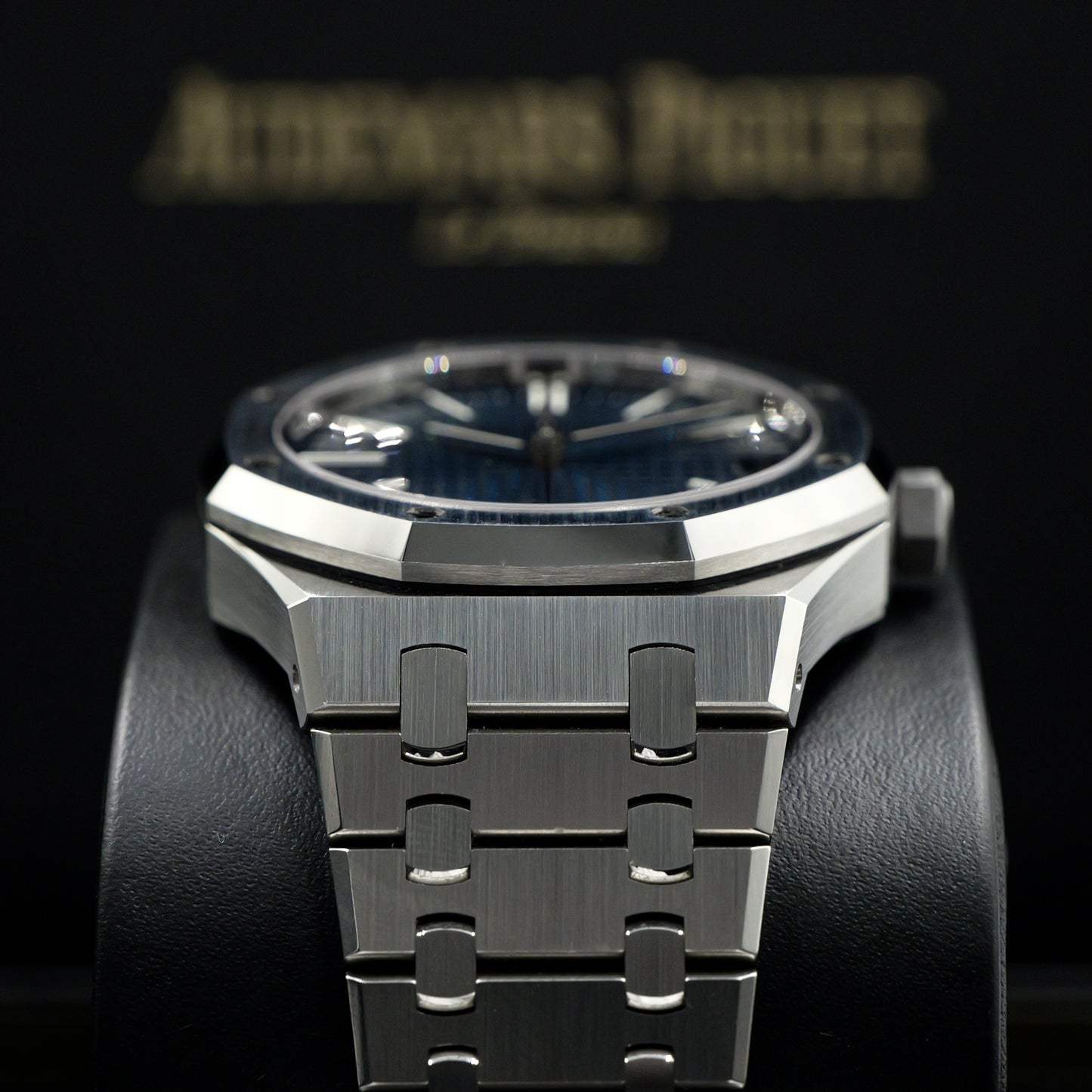 Audemars Piguet Royal Oak Selfwinding Blue Dial 15510ST - Full Set (2023)