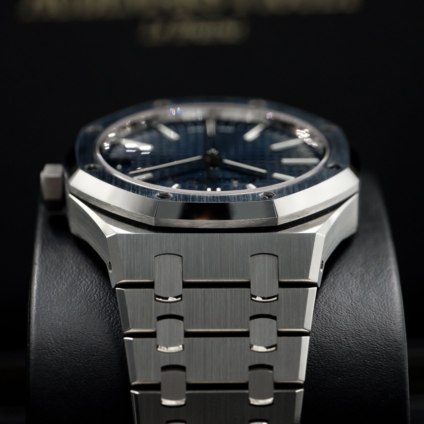 Audemars Piguet Royal Oak Selfwinding Blue Dial 15510ST - Full Set (2023)