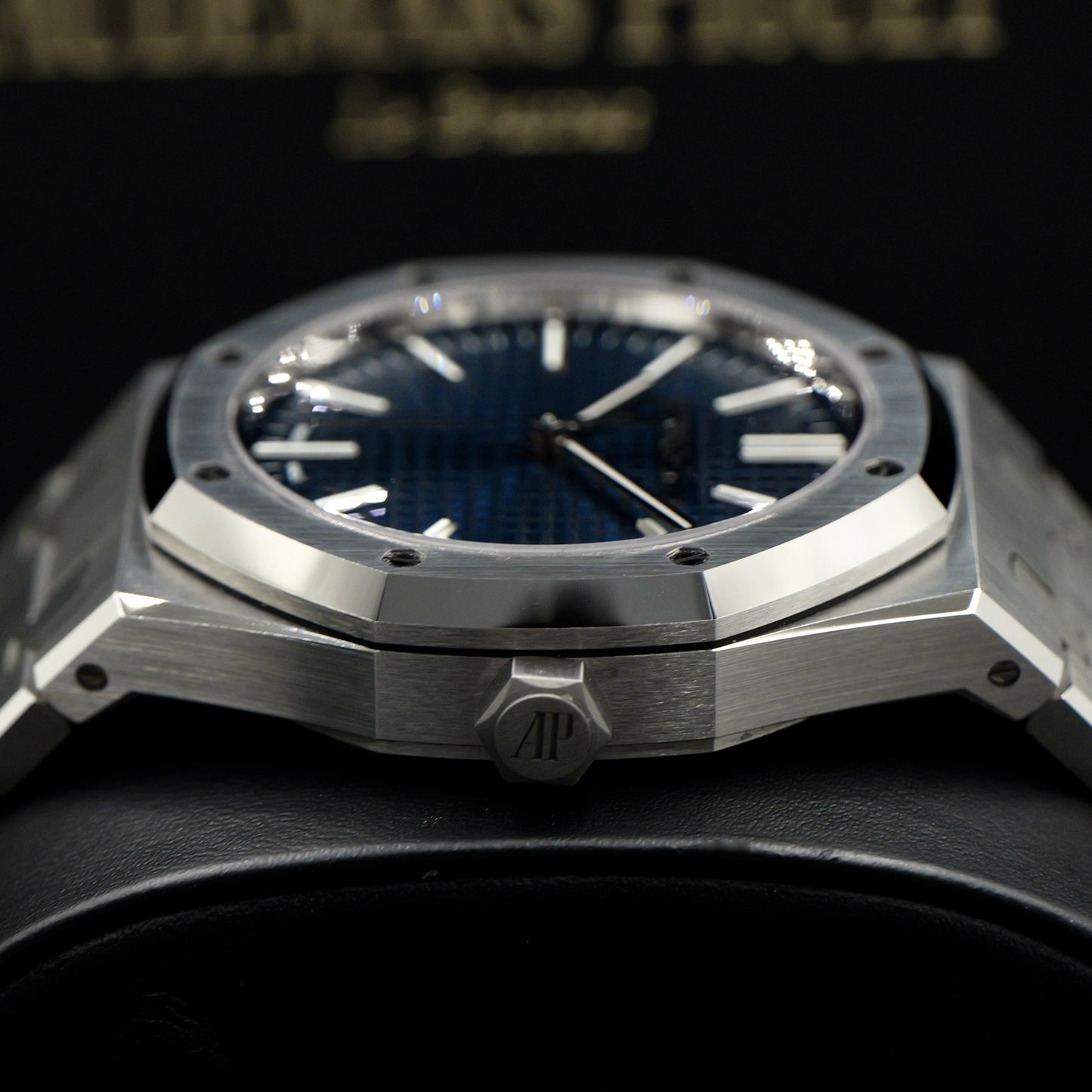 Audemars Piguet Royal Oak Selfwinding Blue Dial 15510ST - Full Set (2023)