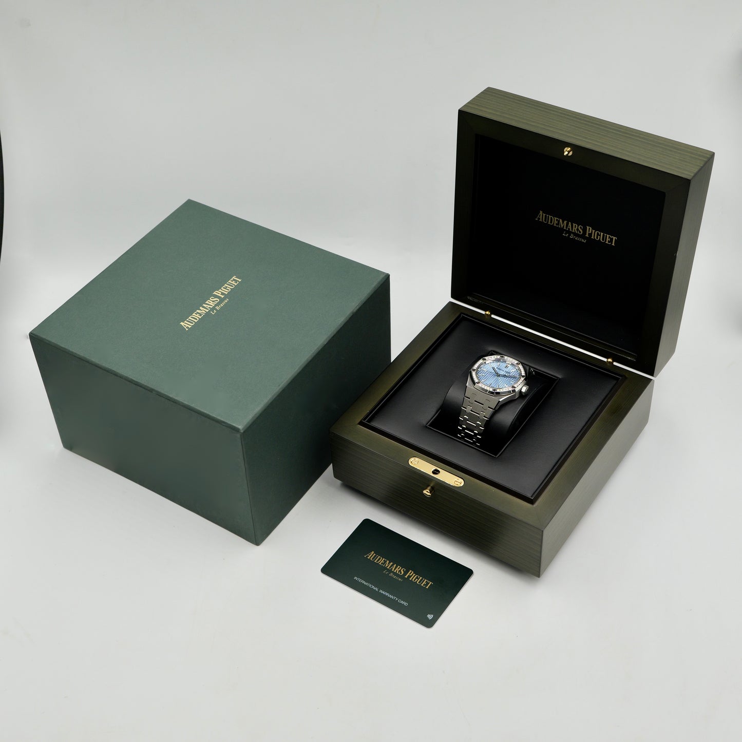 Audemars Piguet Royal Oak Ice Blue Factory Diamond Bezel 15551ST - Full Set (2022)