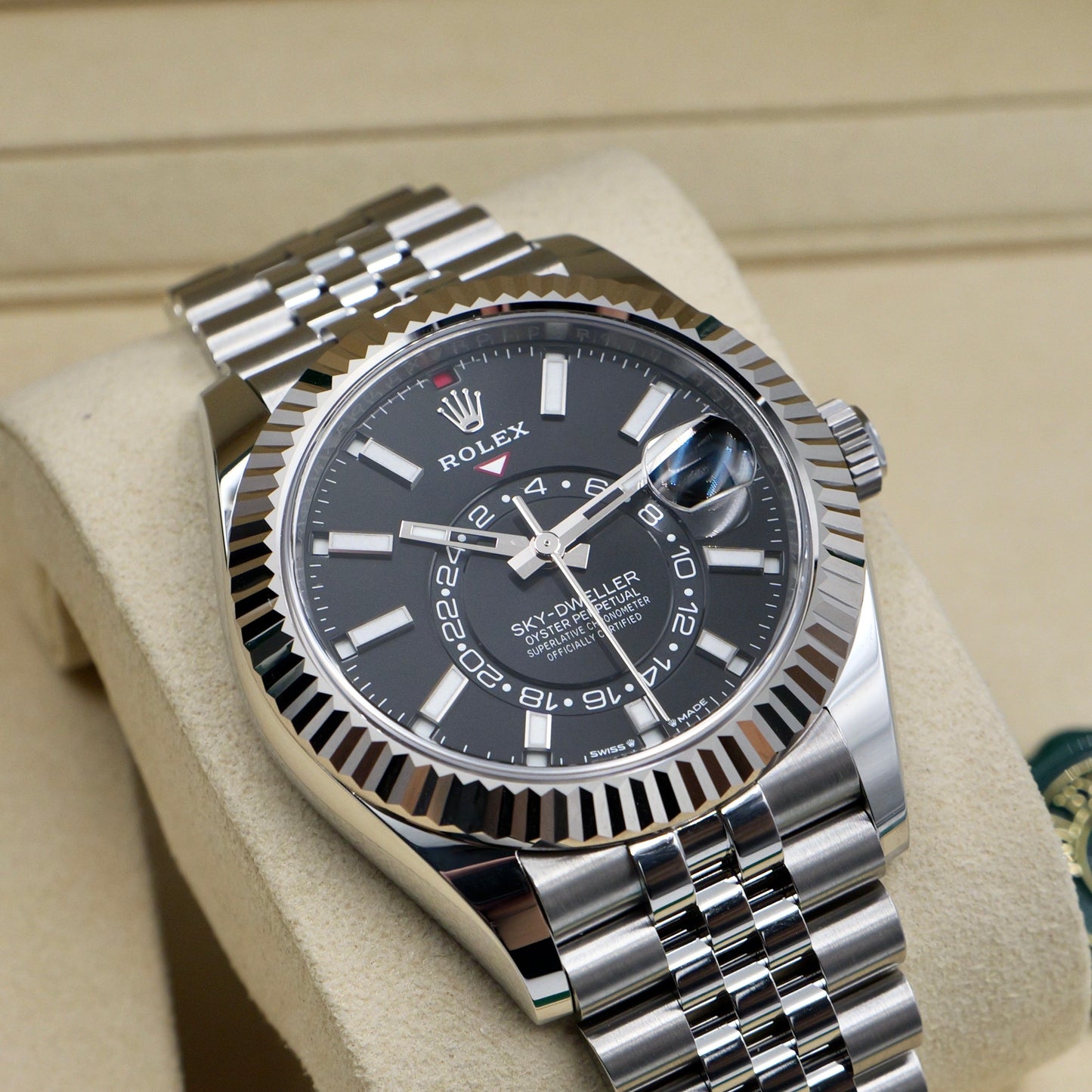 Rolex Sky-Dweller Black Dial Jubilee 336934 - Full Set (2026)