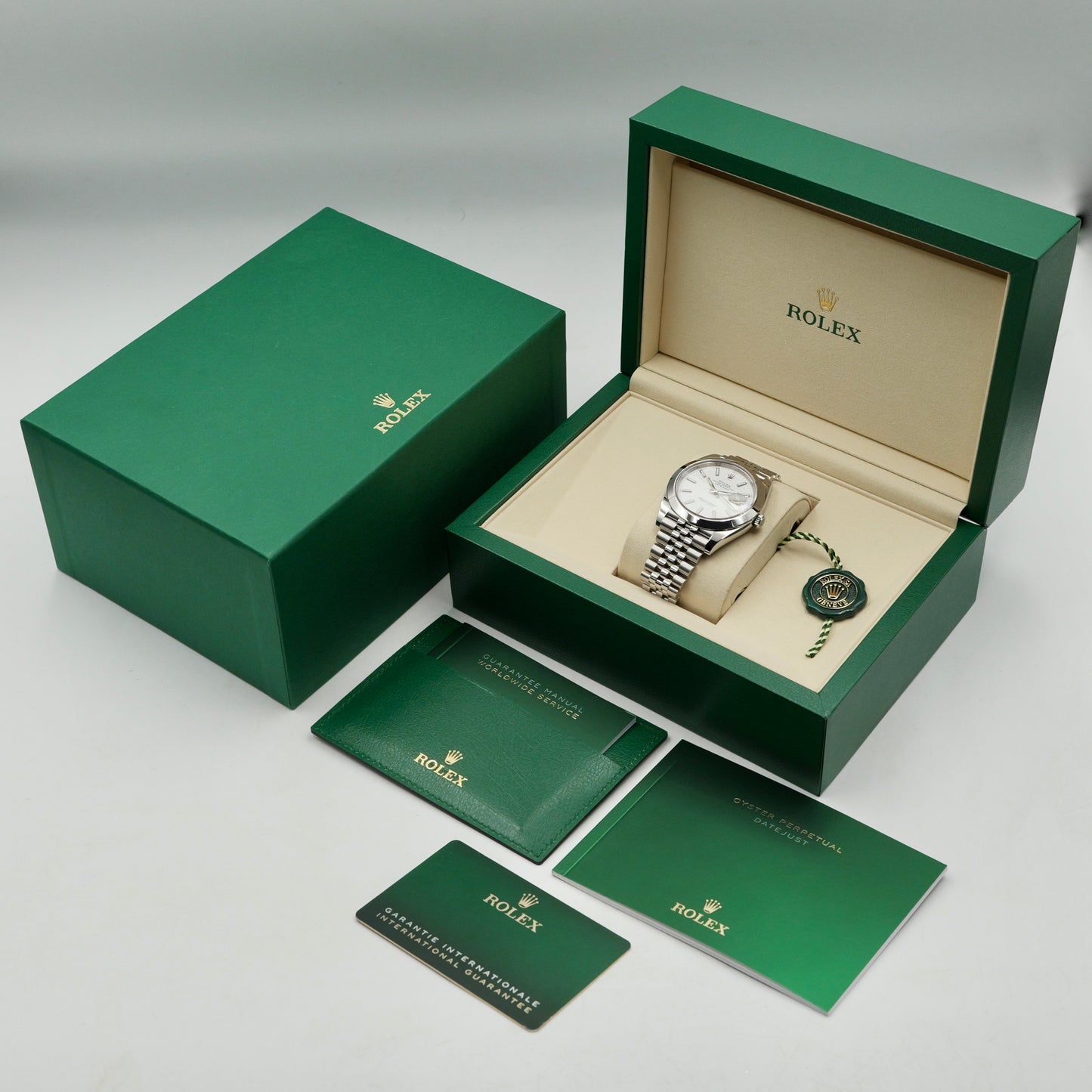 Rolex Datejust 41 White Baton Dial Smooth Jubilee 126300 - Full Set (2025)