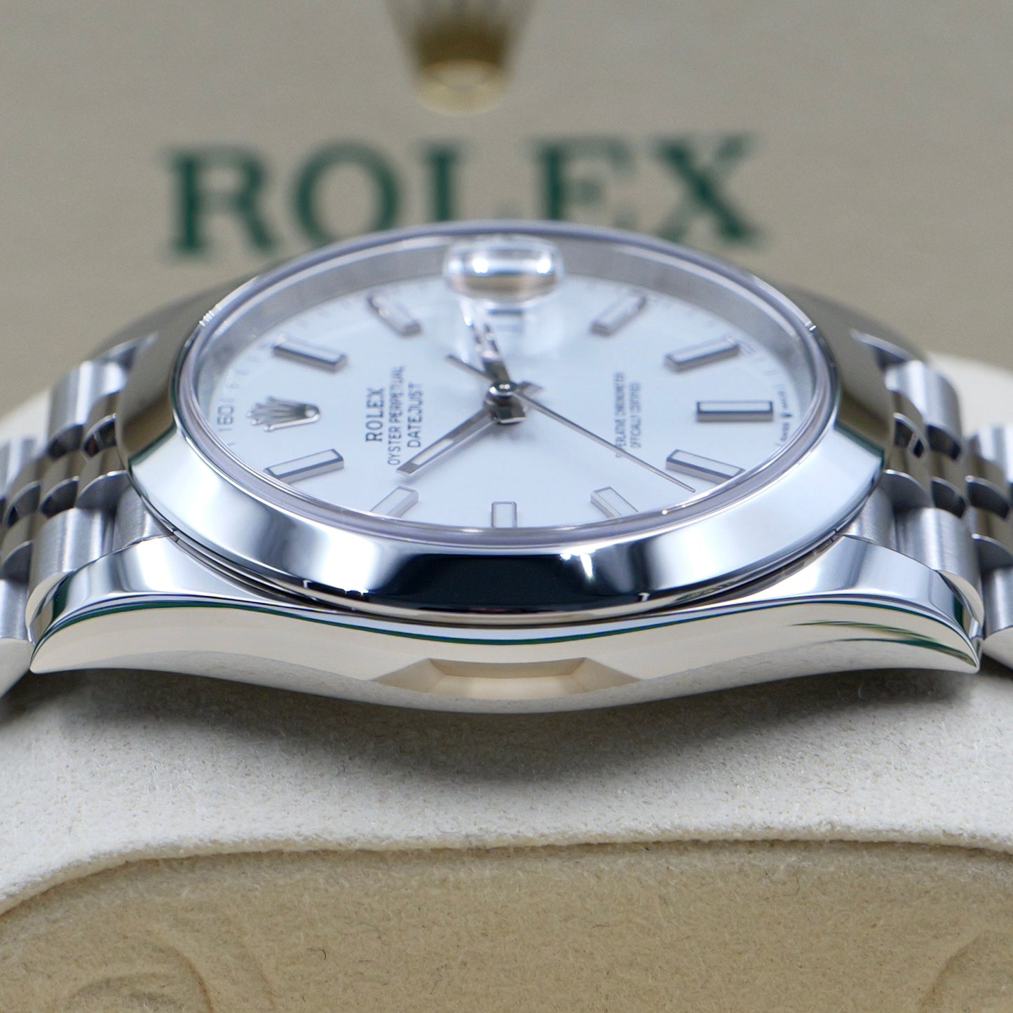Rolex Datejust 41 White Baton Dial Smooth Jubilee 126300 - Full Set (2025)