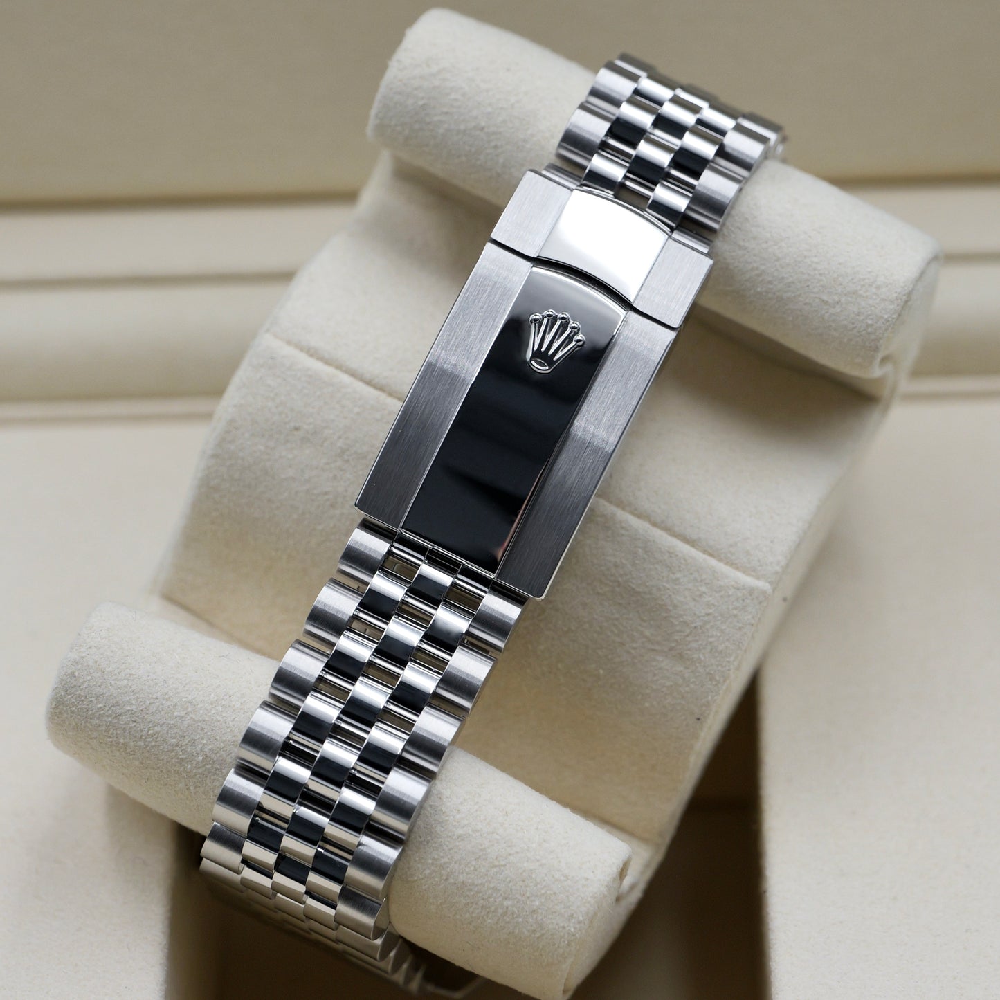 Rolex Datejust 41 Black Baton Smooth Jubilee 126300 - Full Set (2025)