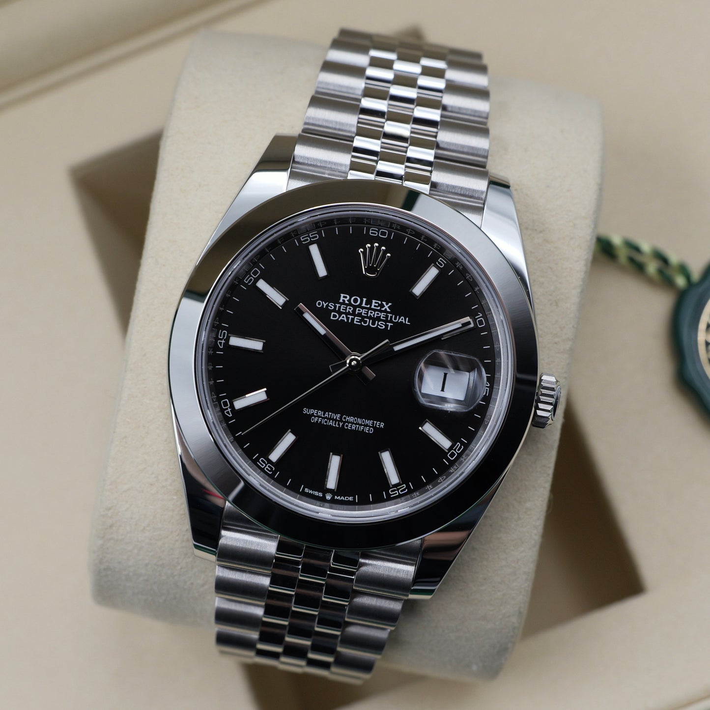 Rolex Datejust 41 Black Baton Smooth Jubilee 126300 - Full Set (2025)