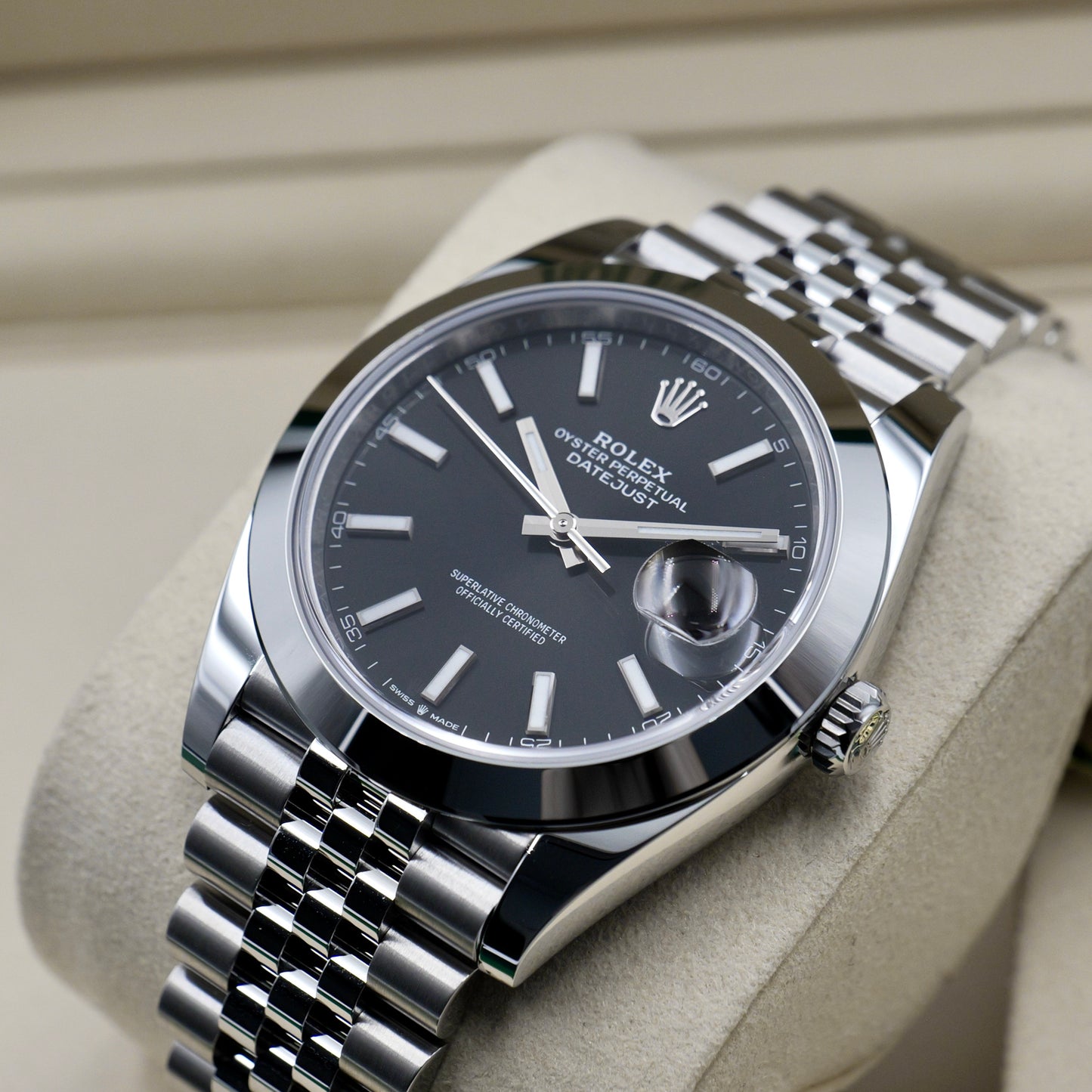 Rolex Datejust 41 Black Baton Smooth Jubilee 126300 - Full Set (2025)