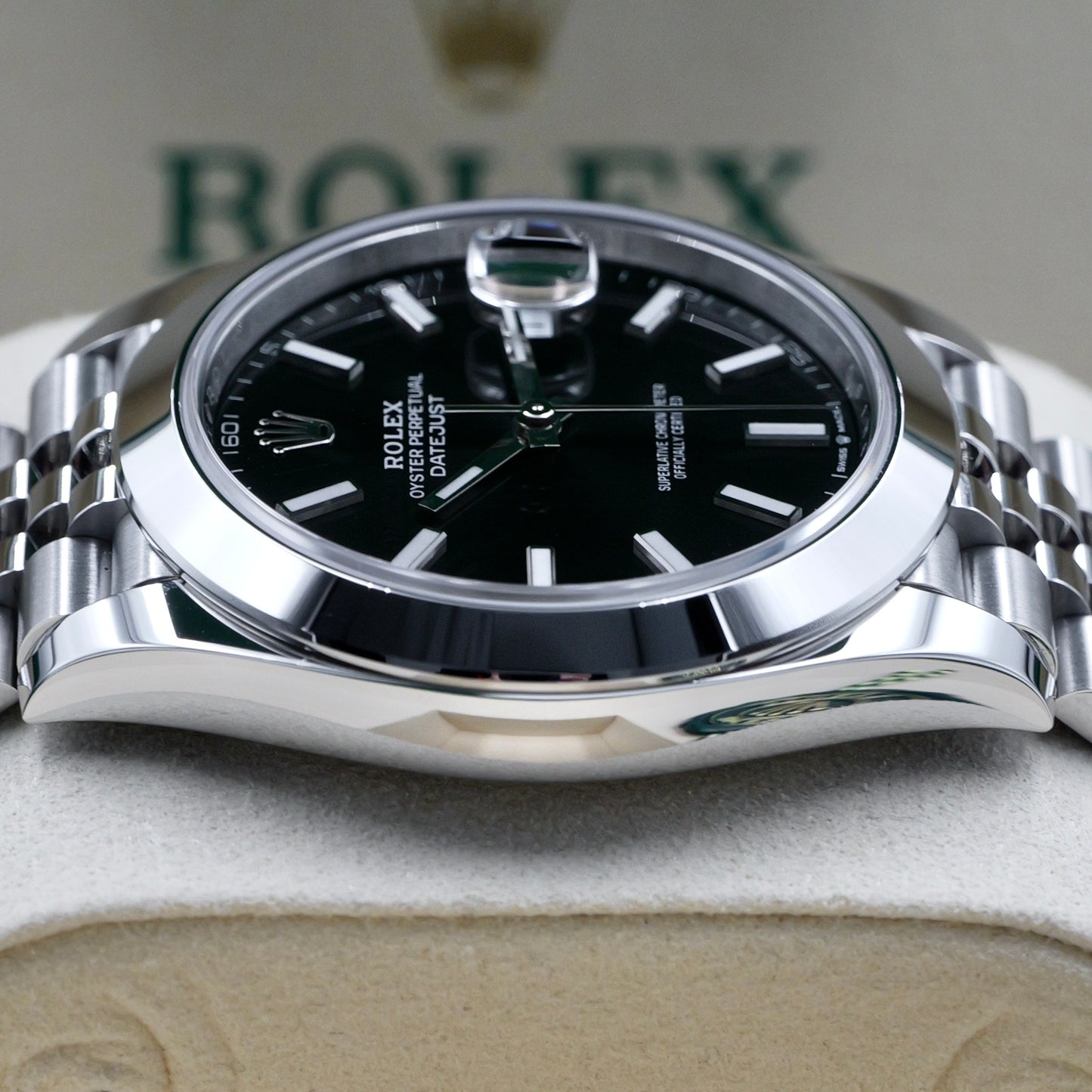 Rolex Datejust 41 Black Baton Smooth Jubilee 126300 - Full Set (2025)