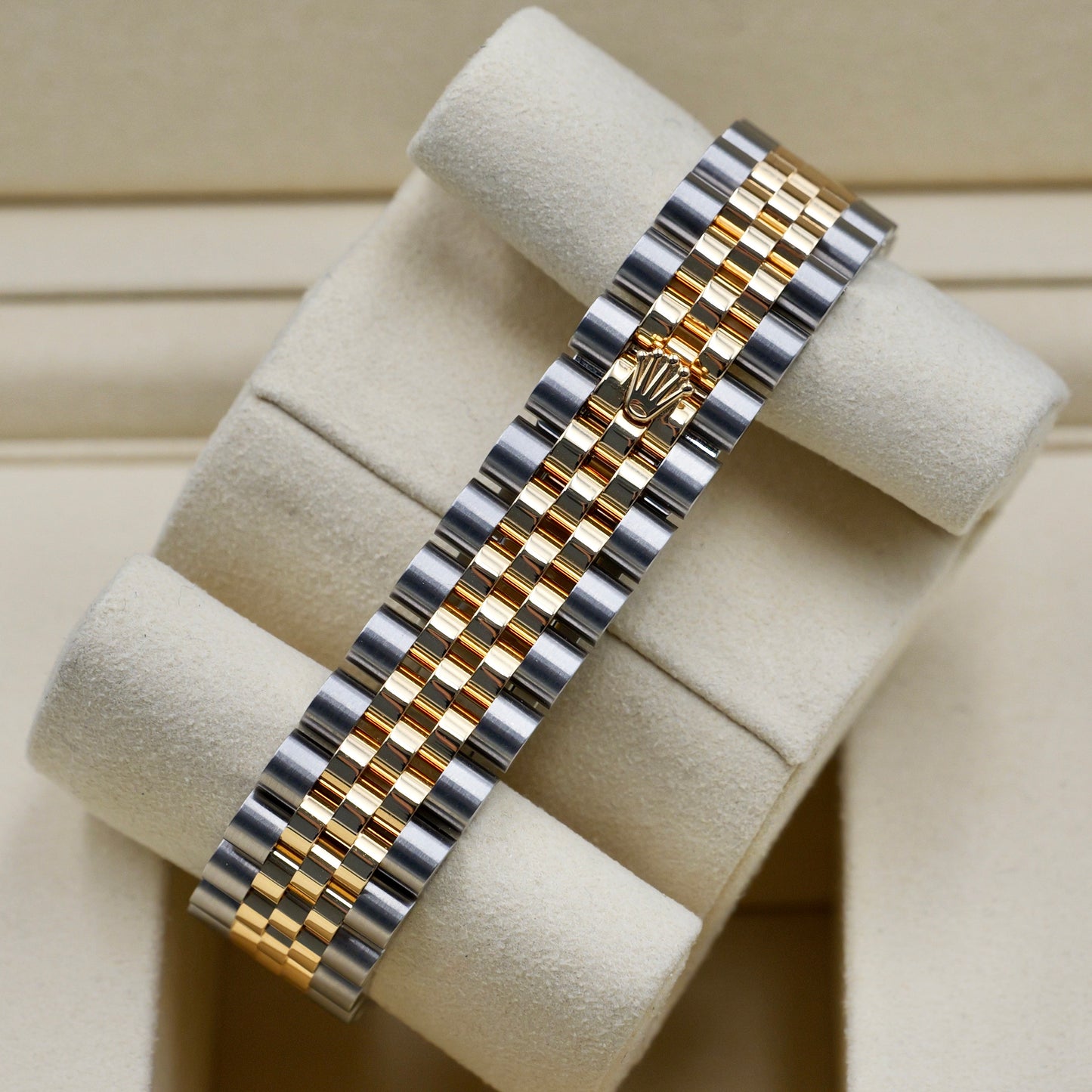 Rolex Datejust 31 Black Mother of Pearl Dial (MOP) Steel and Yellow Gold 278273 Full Set 2026