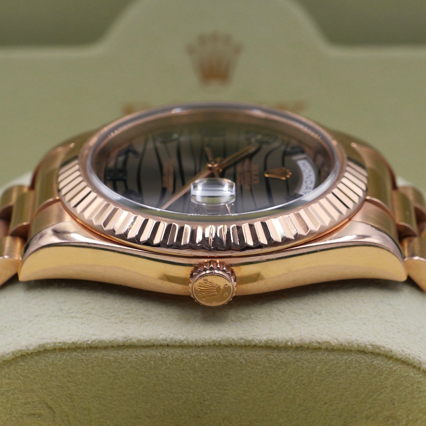 Rolex Day-Date II Wave Dial 218235 - Full Set (2013)