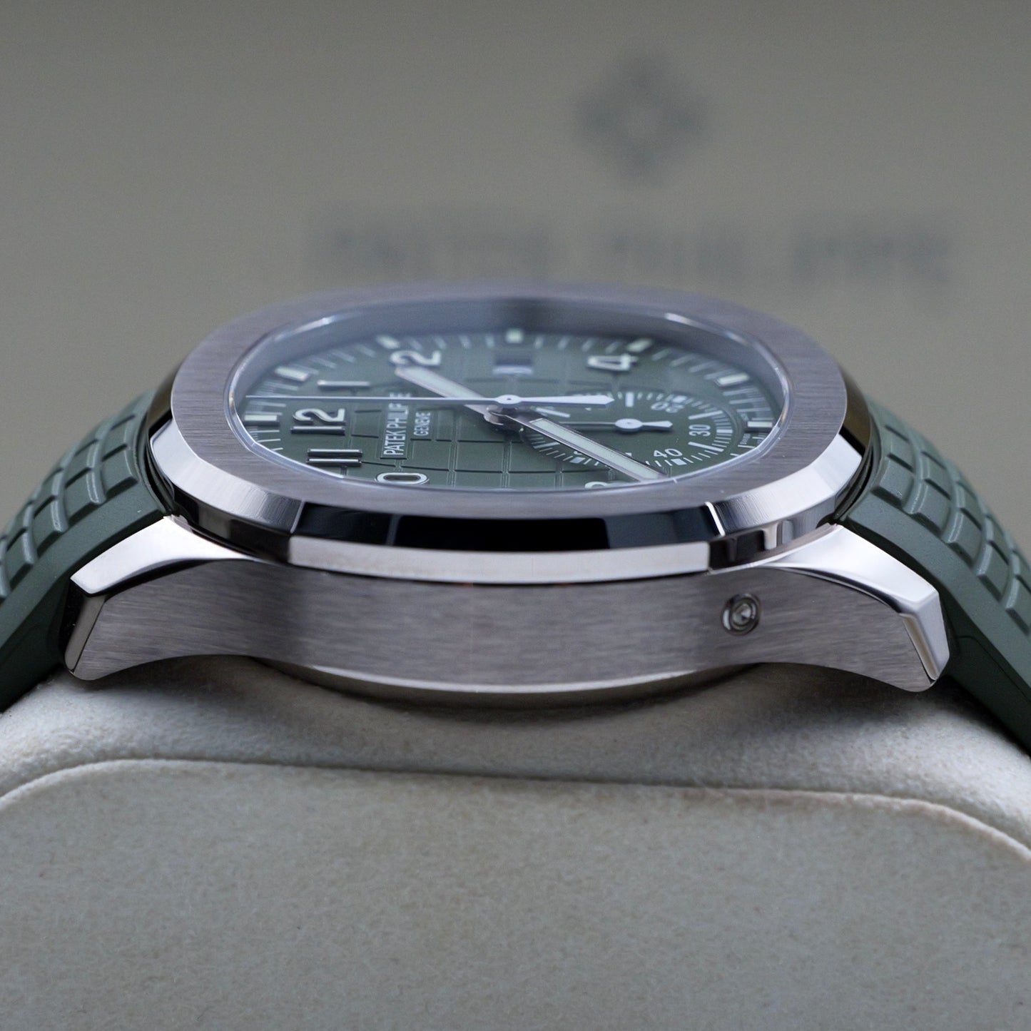 Patek Philippe Aquanaut Green 5968G - Full Set (2026)