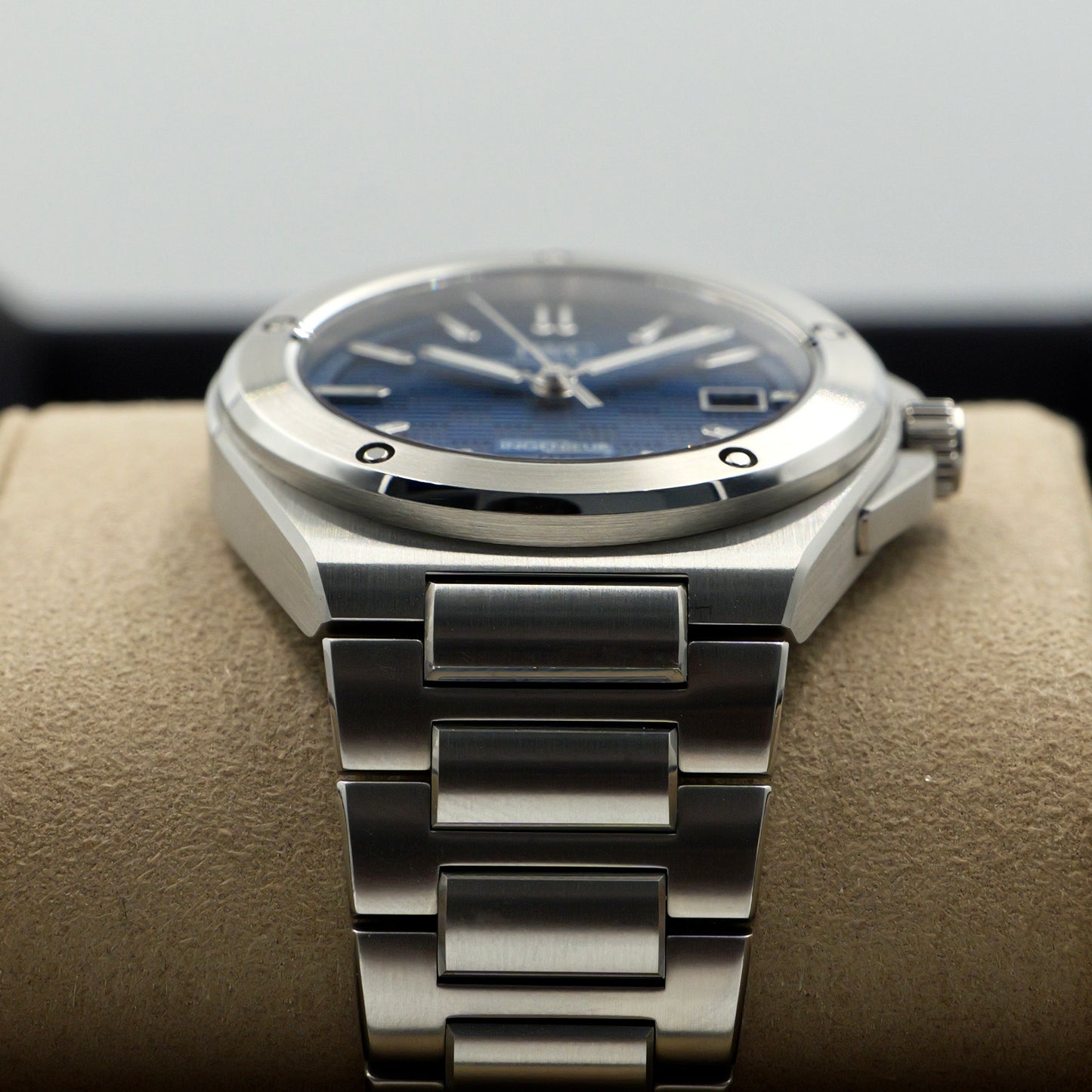IWC Ingenieur Automatic 40 Blue IW328907 Full Set 2025