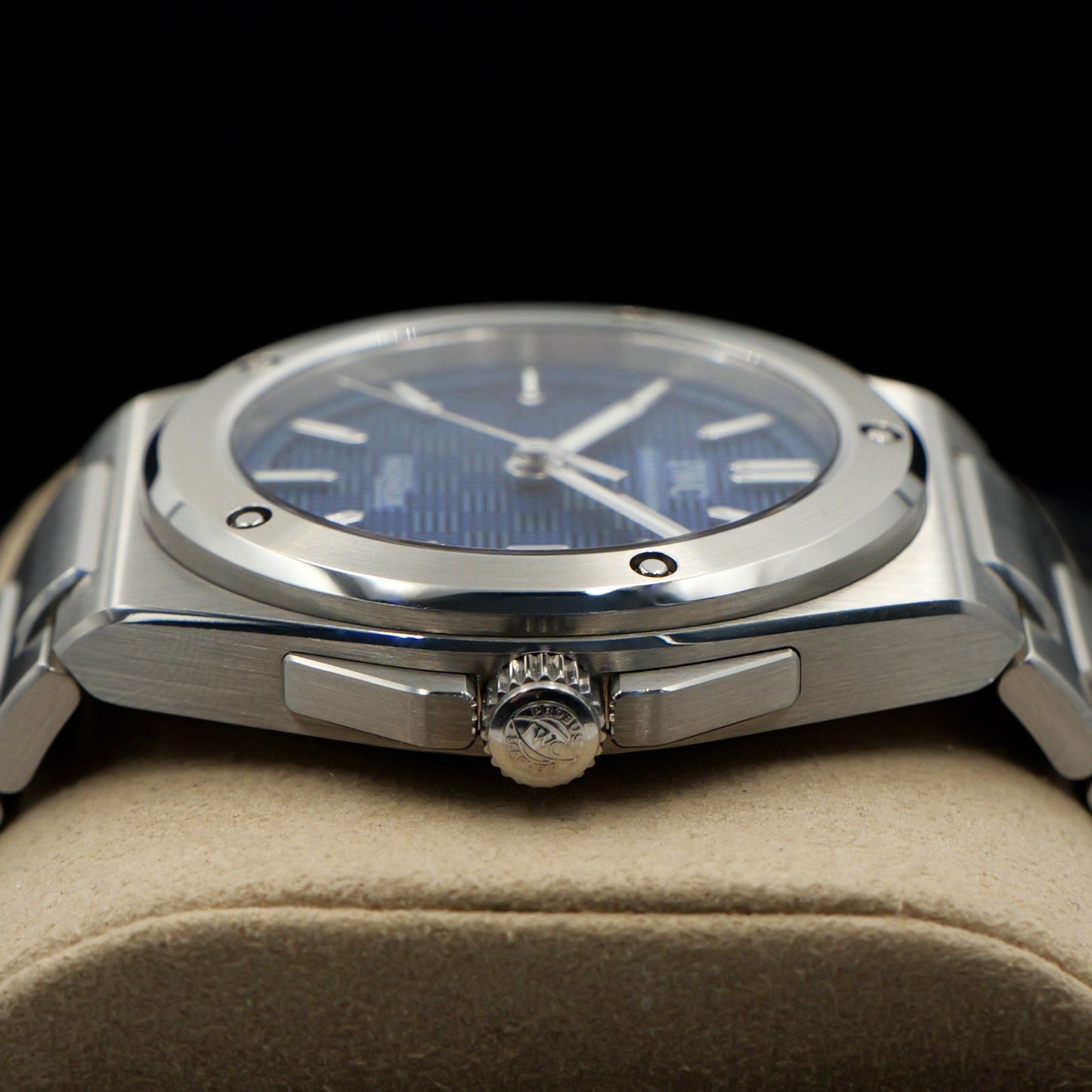 IWC Ingenieur Automatic 40 Blue IW328907 Full Set 2025
