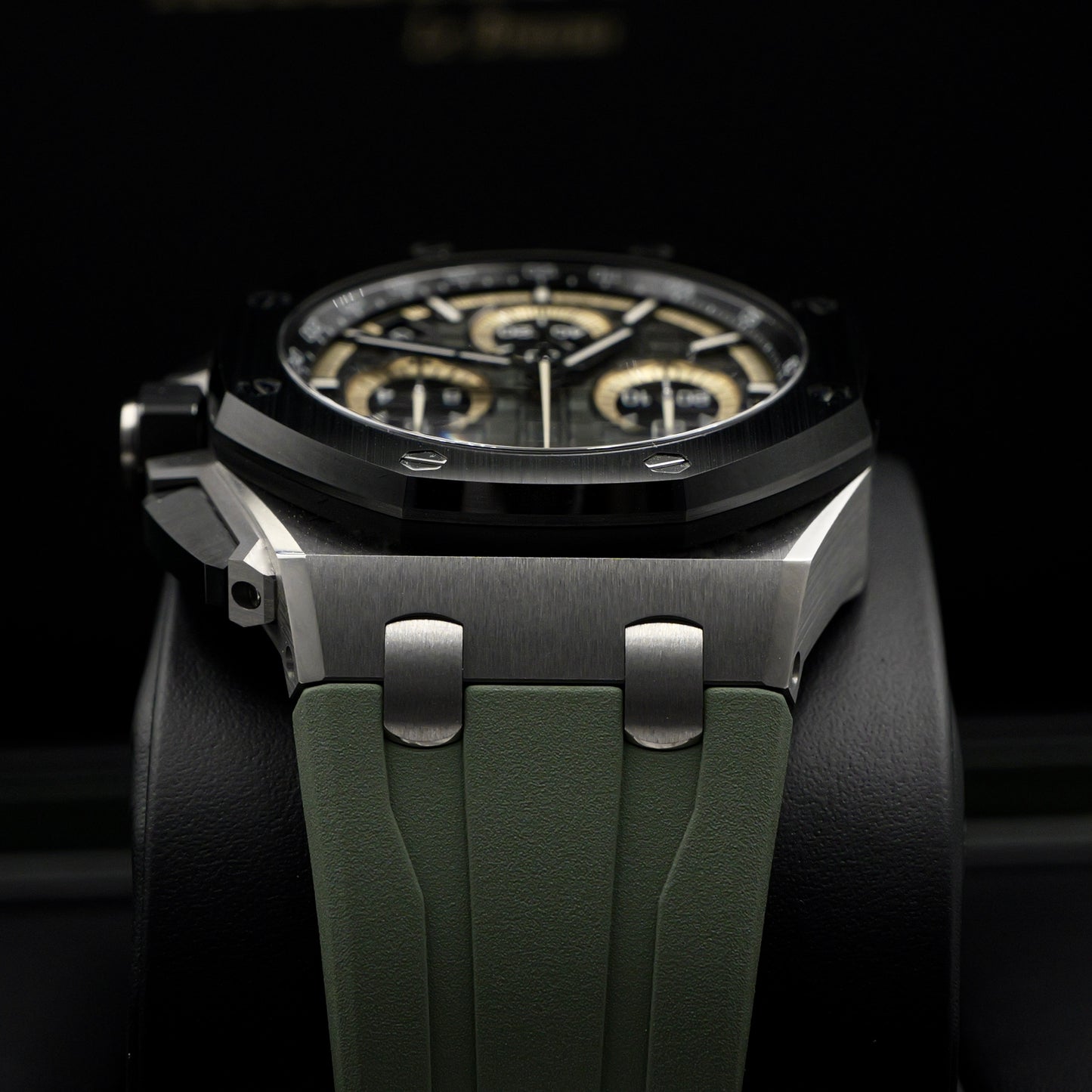 Audemars Piguet Royal Oak Offshore Green Strap 26420IO - Full Set (2026)