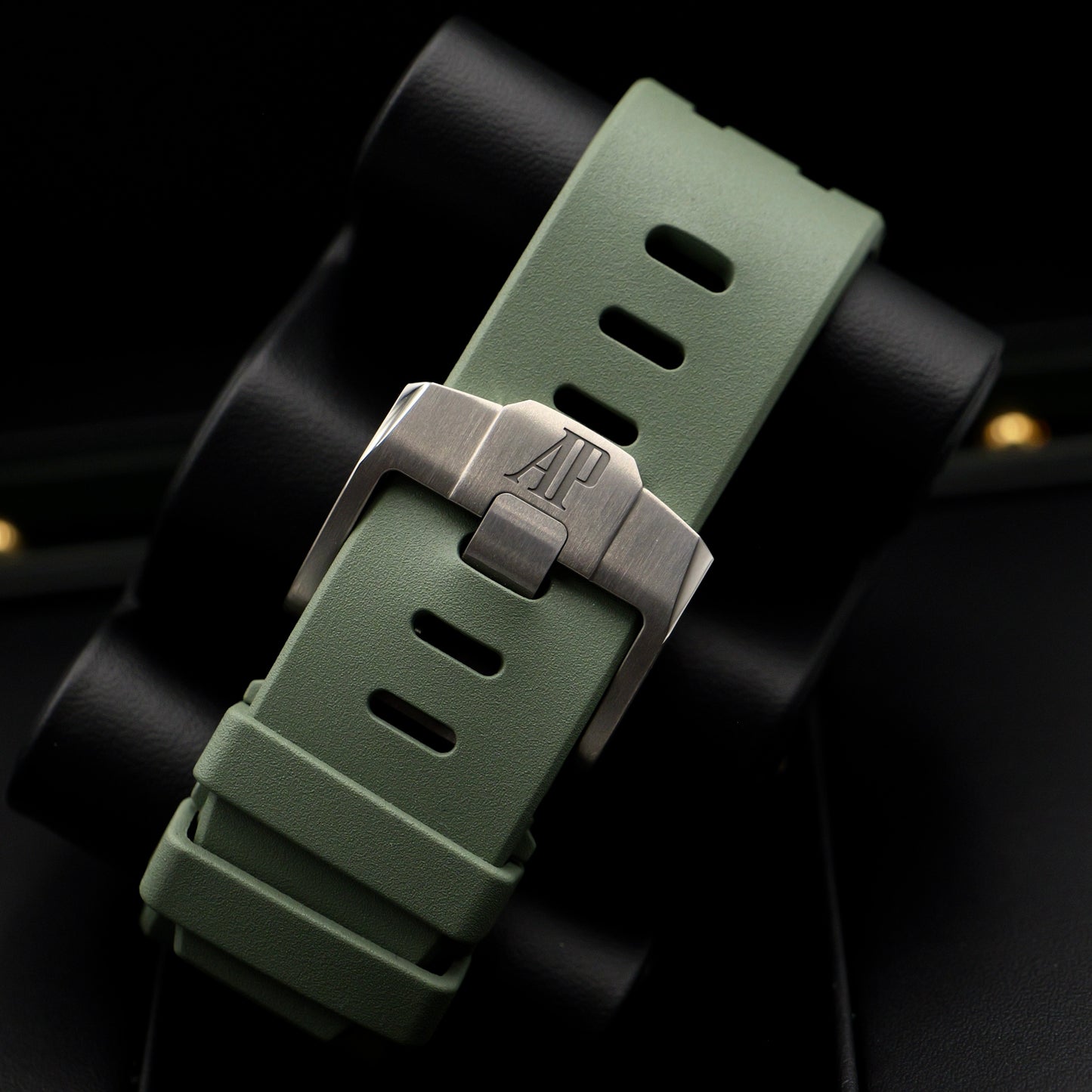 Audemars Piguet Royal Oak Offshore Green Strap 26420IO - Full Set (2026)