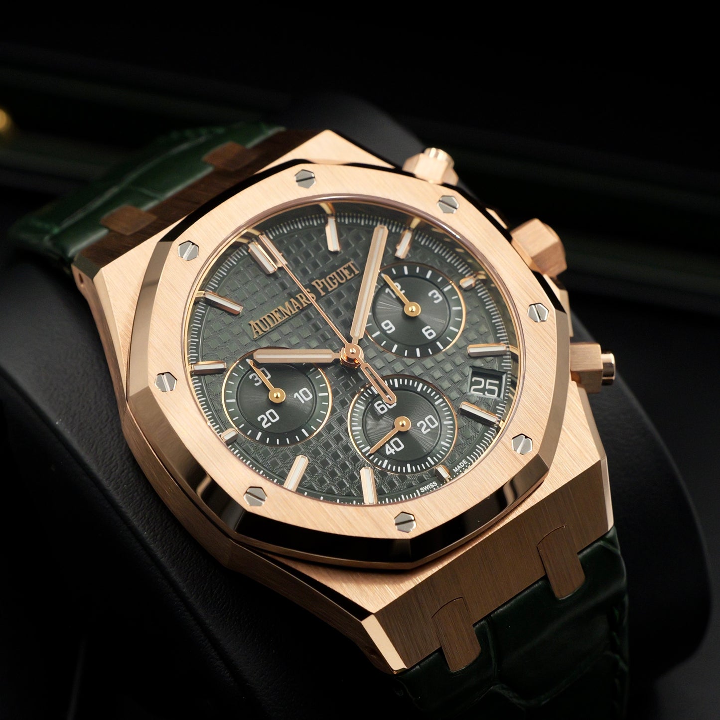 Royal Oak Selfwinding Chronograph "50th Anniversary" Green Dial 26240OR - Full Set (2022)