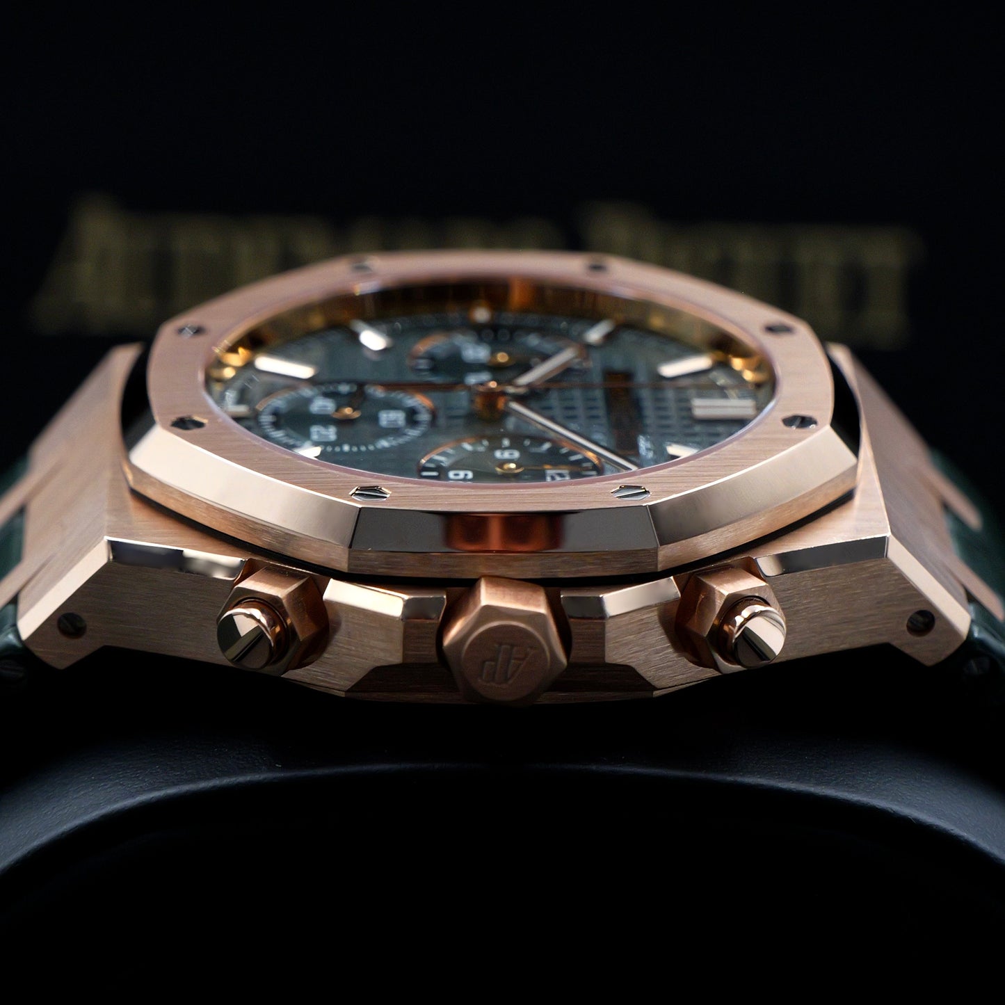 Royal Oak Selfwinding Chronograph "50th Anniversary" Green Dial 26240OR - Full Set (2022)