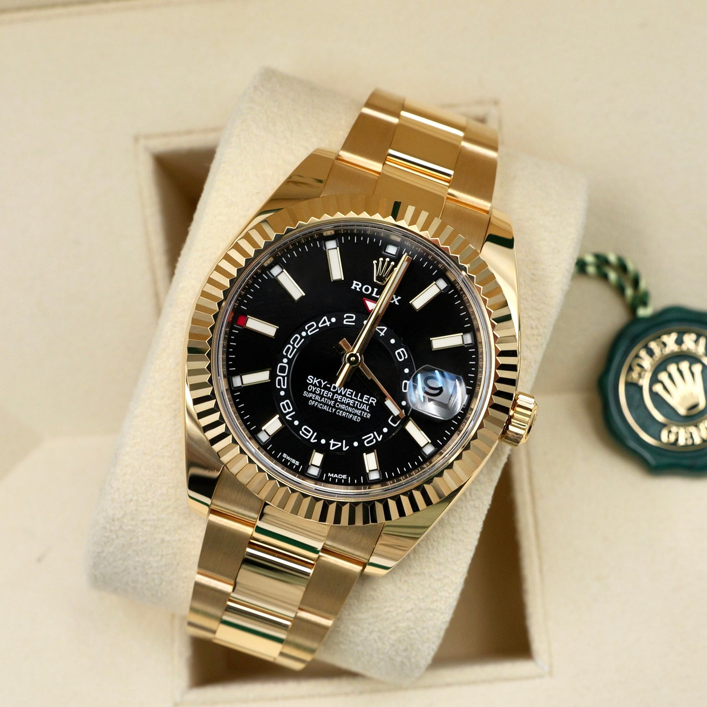 Rolex Sky-Dweller Black Dial Yellow Gold 326938 - Full Set (2022)
