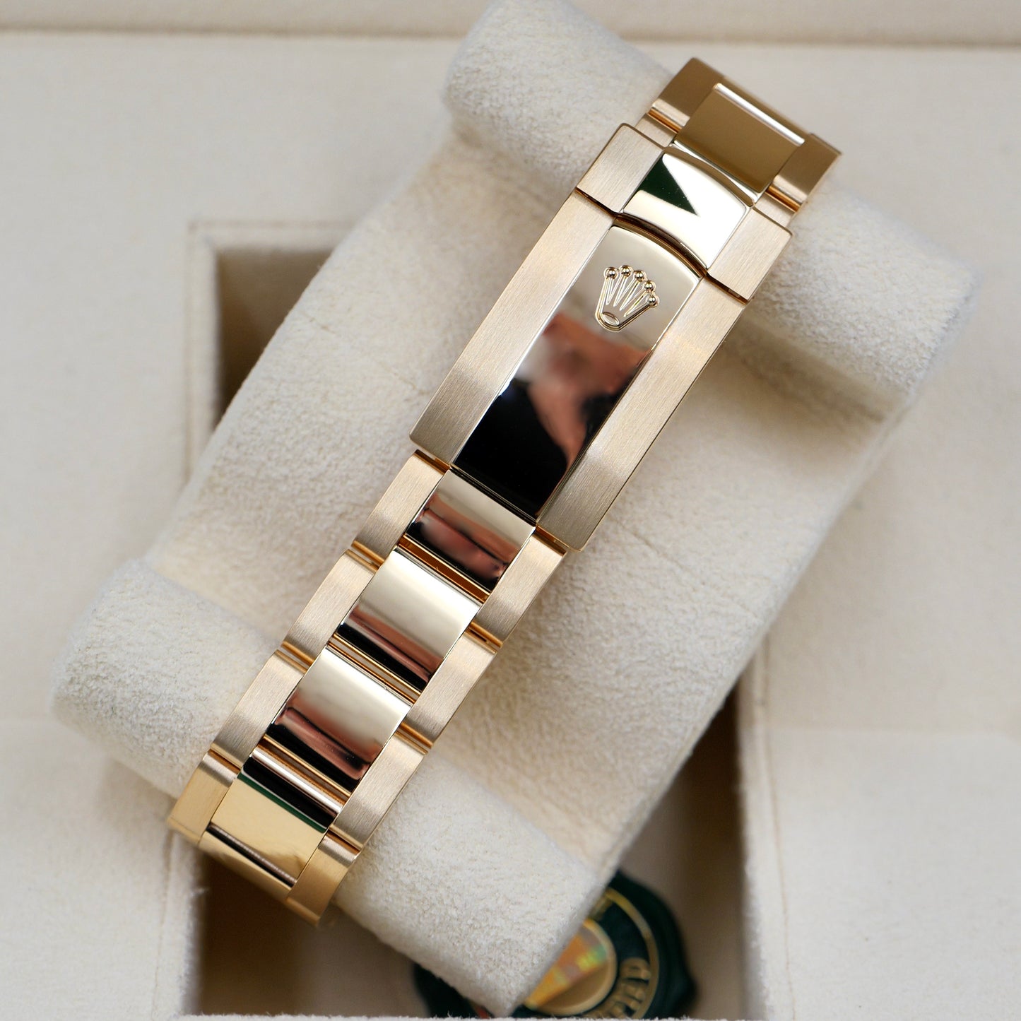 Rolex Sky-Dweller Black Dial Yellow Gold 326938 - Full Set (2022)