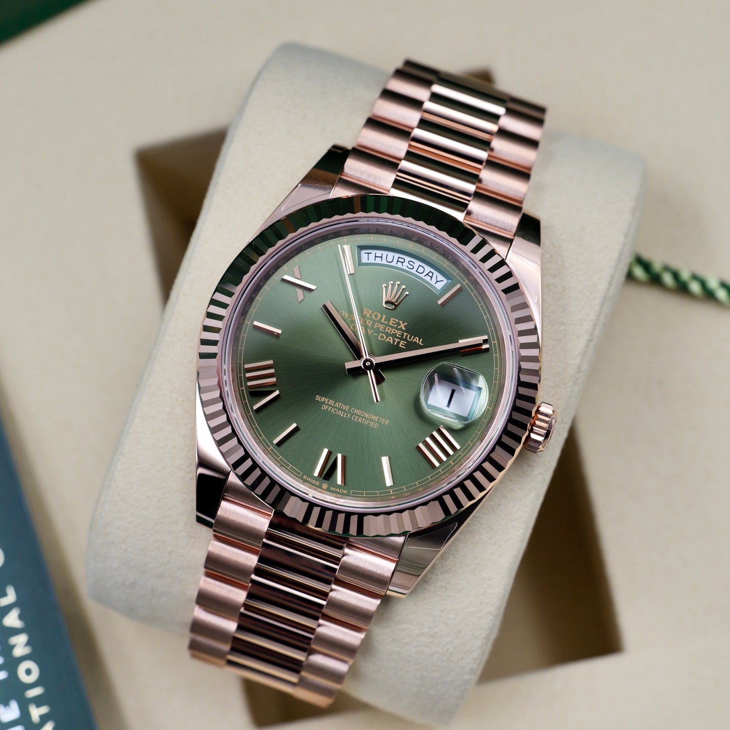 Rolex Day-Date 40 Olive 228235 Full Set (2026)