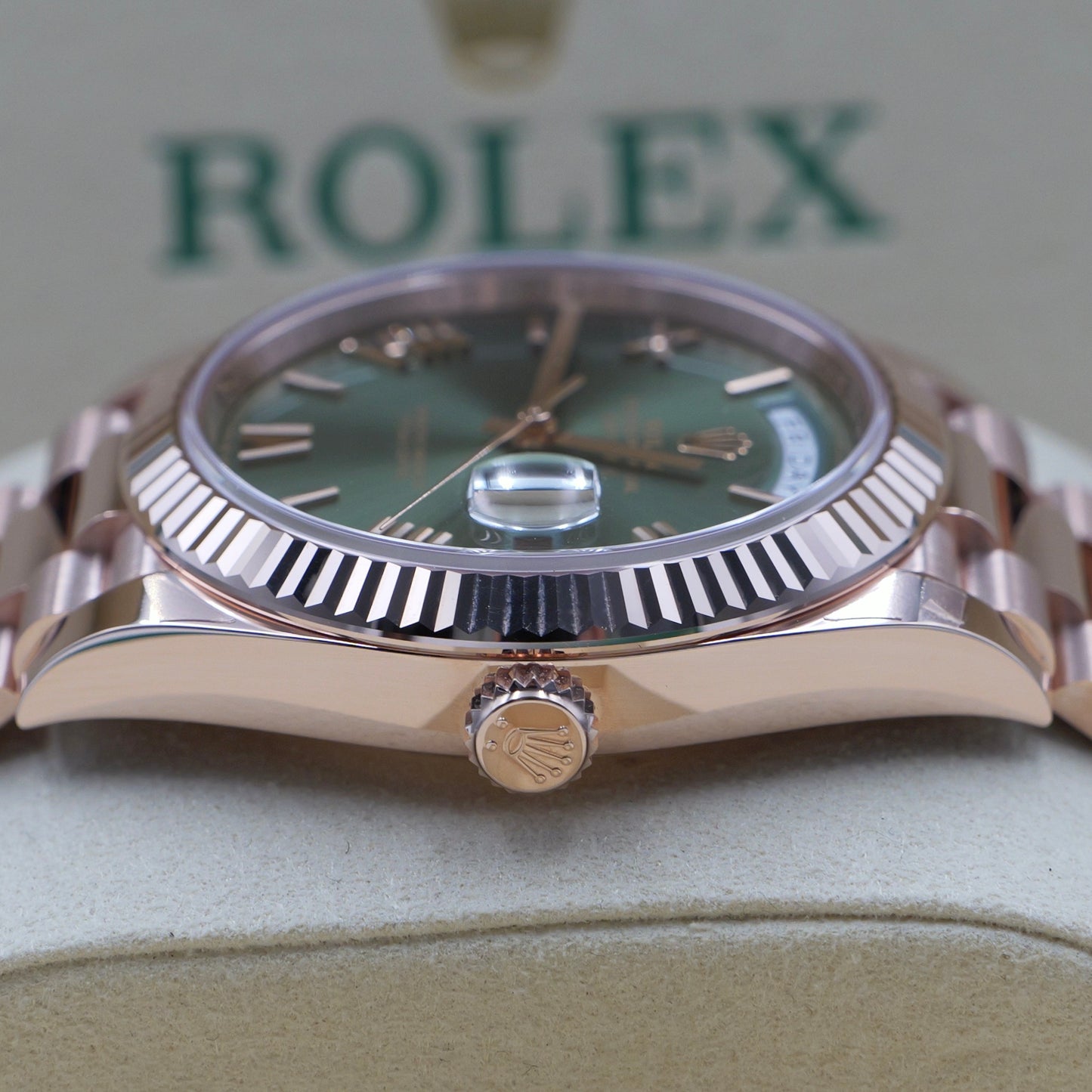 Rolex Day-Date 40 Olive 228235 Full Set (2026)