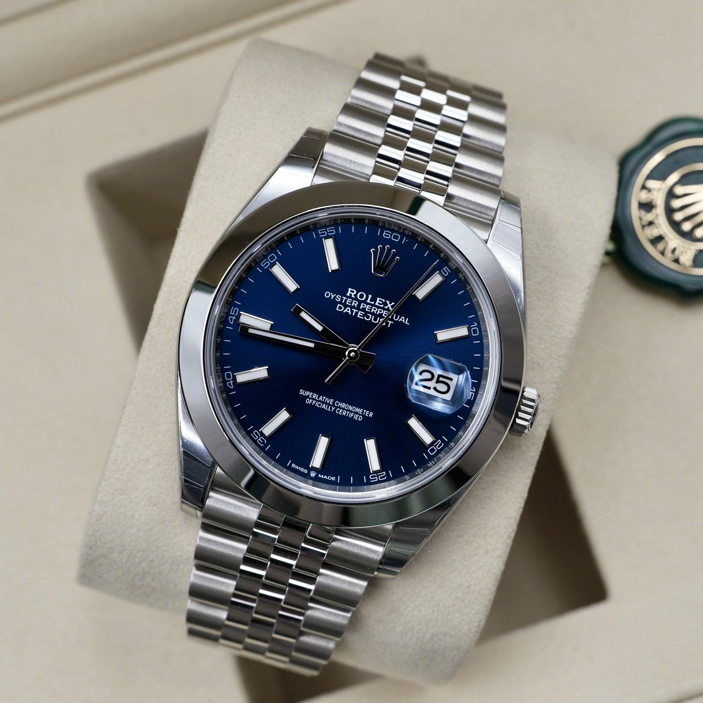 Datejust 41 Blue Baton Dial Smooth Jubilee 126300 - Full Set (2026)