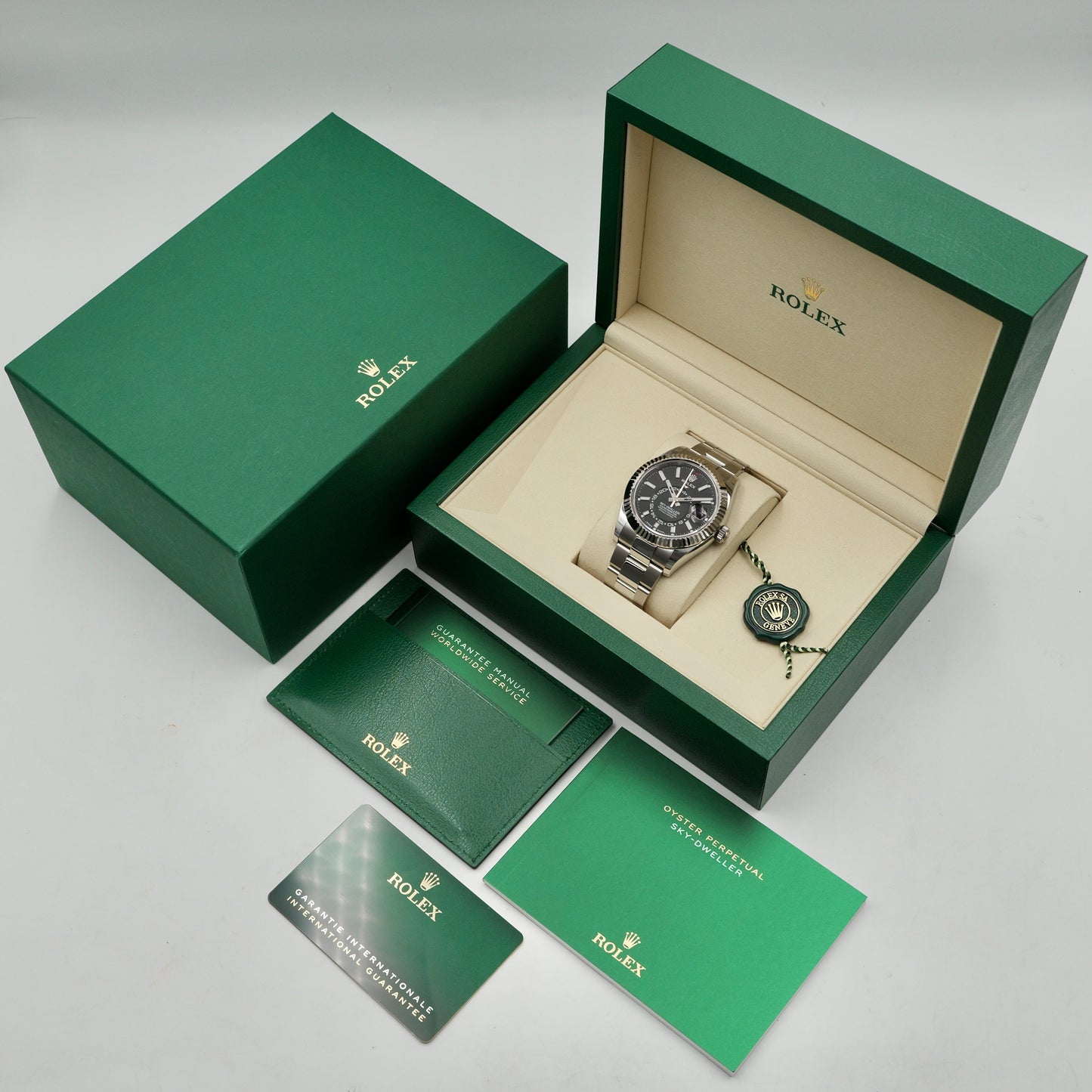 Rolex Sky-Dweller Black Dial Oyster 336934 - Full Set (2026)
