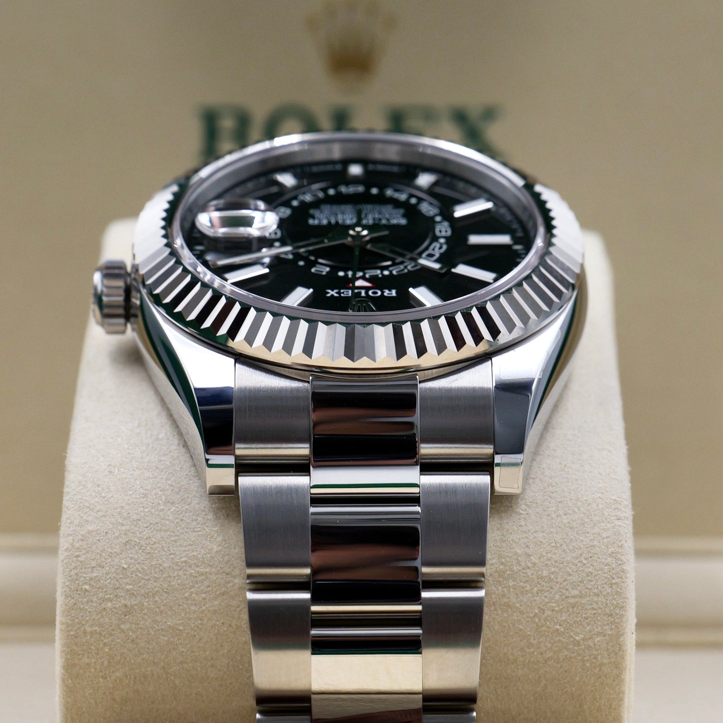 Rolex Sky-Dweller Black Dial Oyster 336934 - Full Set (2026)
