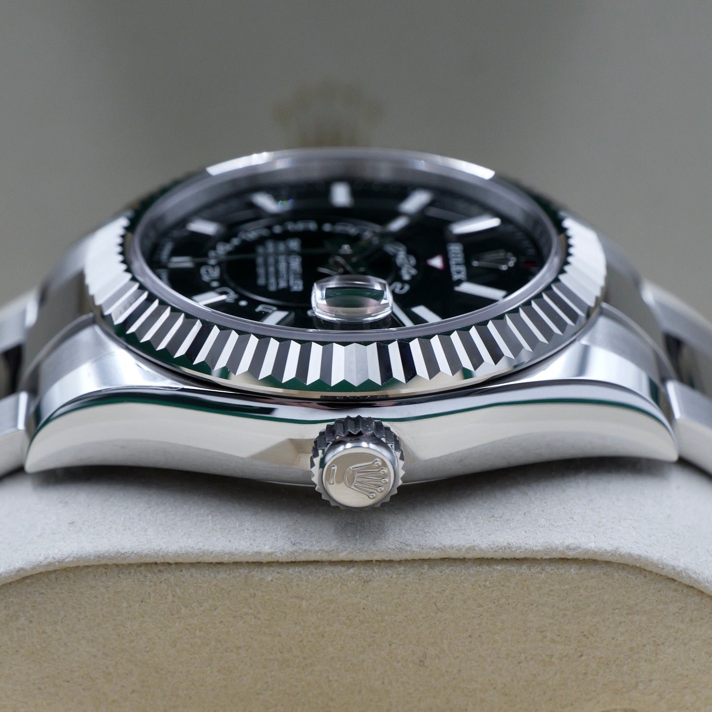 Rolex Sky-Dweller Black Dial Oyster 336934 - Full Set (2026)