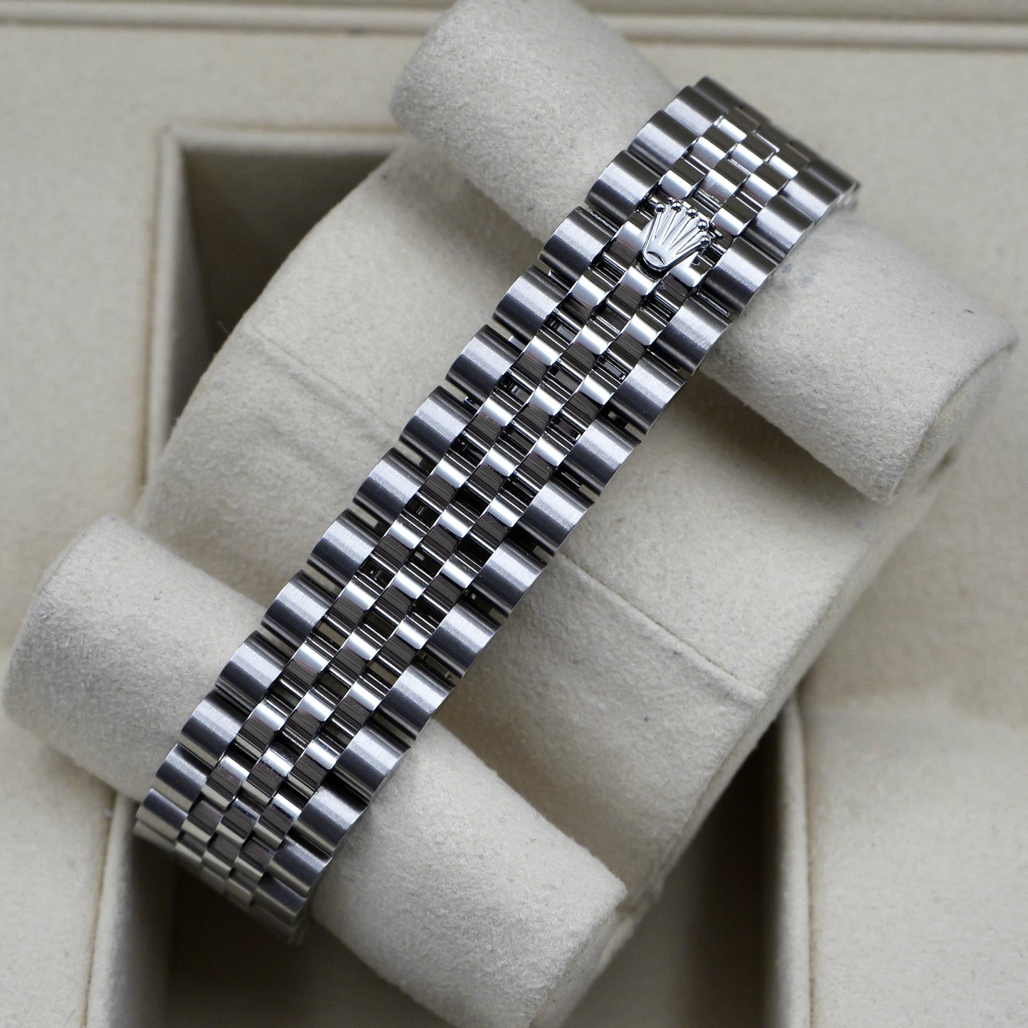 Rolex Datejust 31 Silver Diamond Dial 278274 - Full Set (2024)