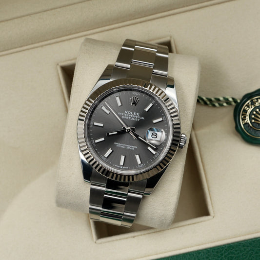 Rolex Datejust 41 Rhodium Dial Fluted Oyster 126334 - Full Set (2021)