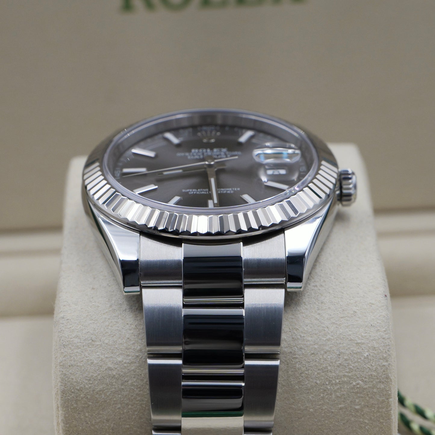 Rolex Datejust 41 Rhodium Dial Fluted Oyster 126334 - Full Set (2021)