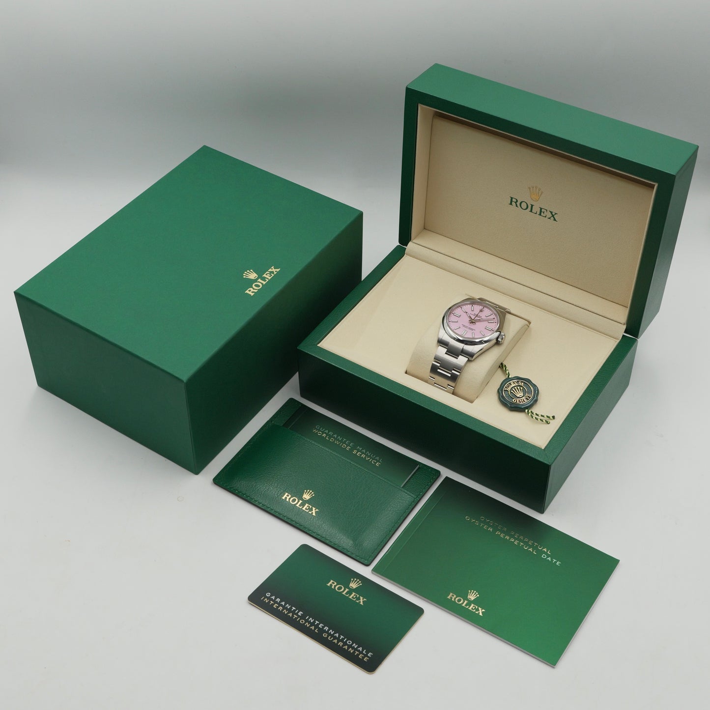 Rolex Oyster Perpetual 41 Candy Pink 134300 - Full Set (2026)
