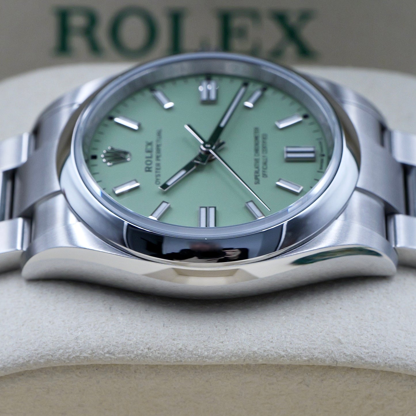Rolex Oyster Perpetual 36 Pistachio 126000 - Full Set (2026)