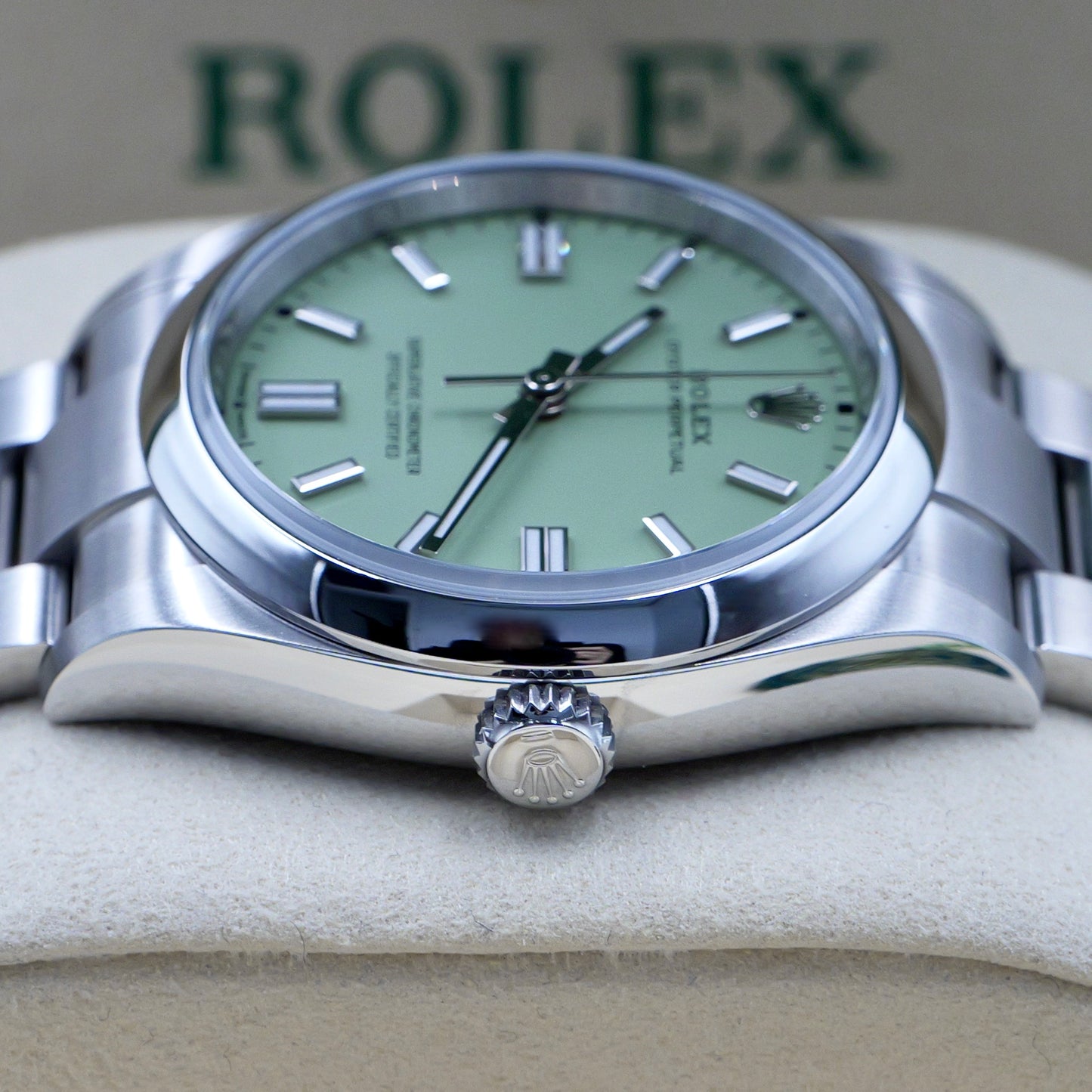 Rolex Oyster Perpetual 36 Pistachio 126000 - Full Set (2026)